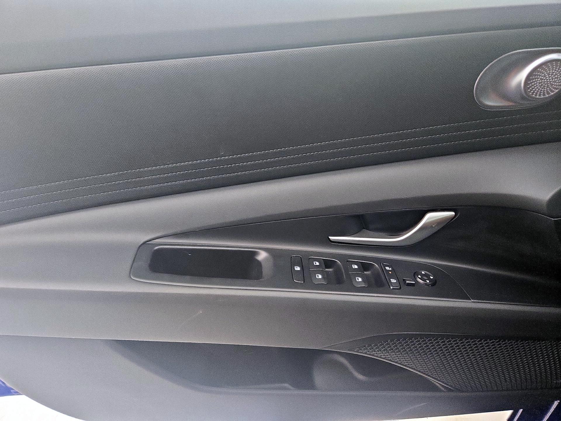 Thumbnail: 2025 Hyundai Elantra - 12