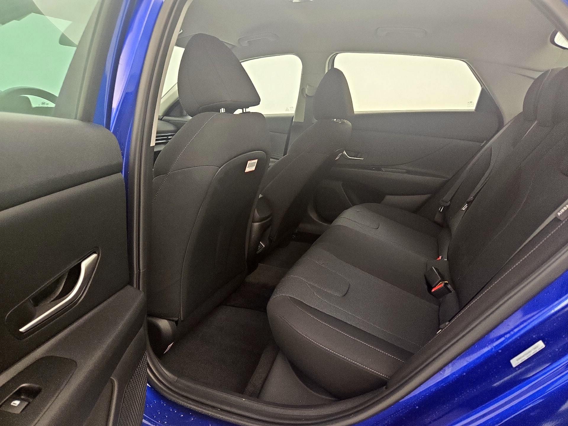 Thumbnail: 2025 Hyundai Elantra - 19