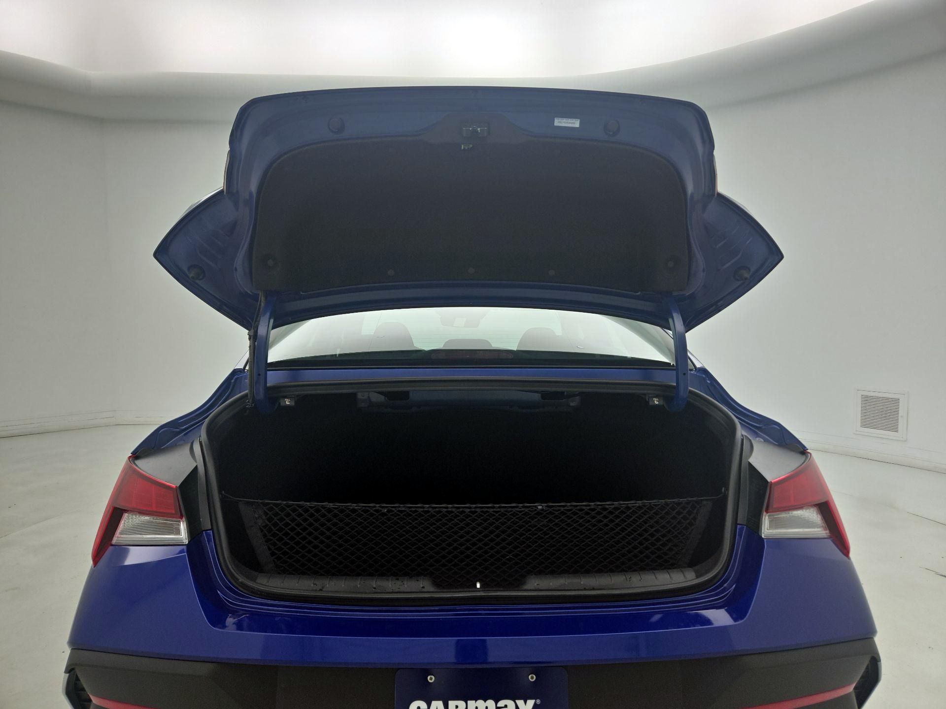 Thumbnail: 2025 Hyundai Elantra - 20