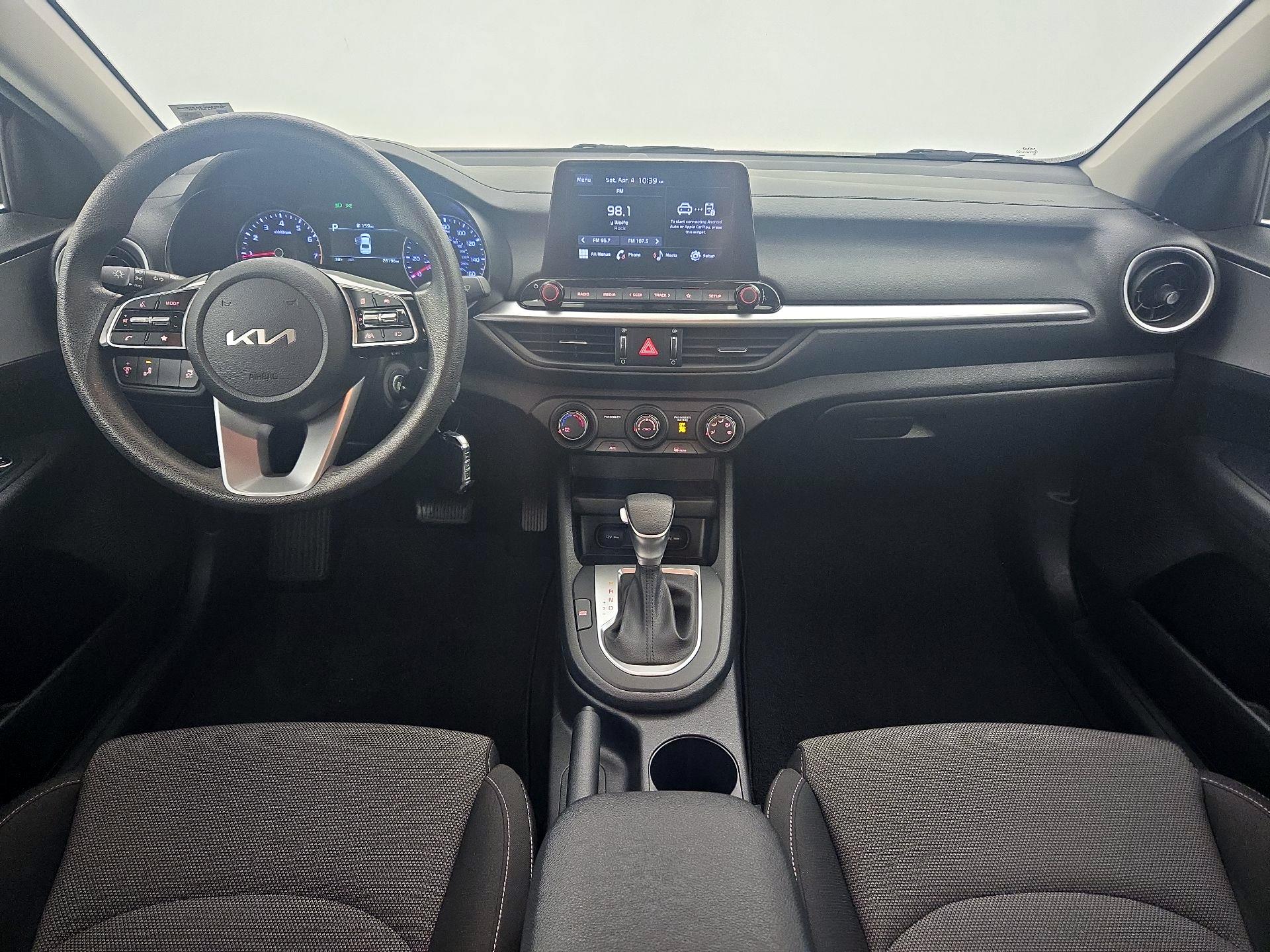 Thumbnail: 2023 Kia Forte - 9