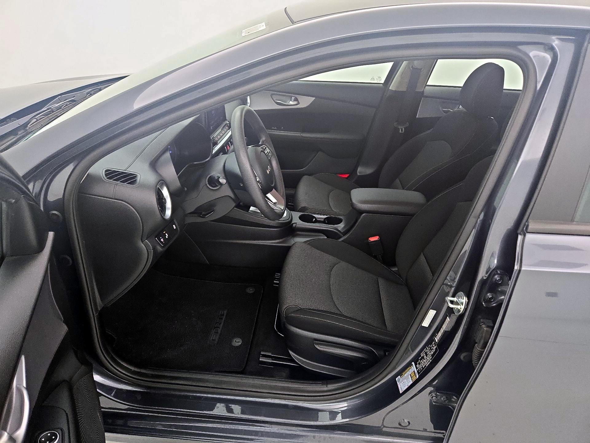 Thumbnail: 2023 Kia Forte - 11