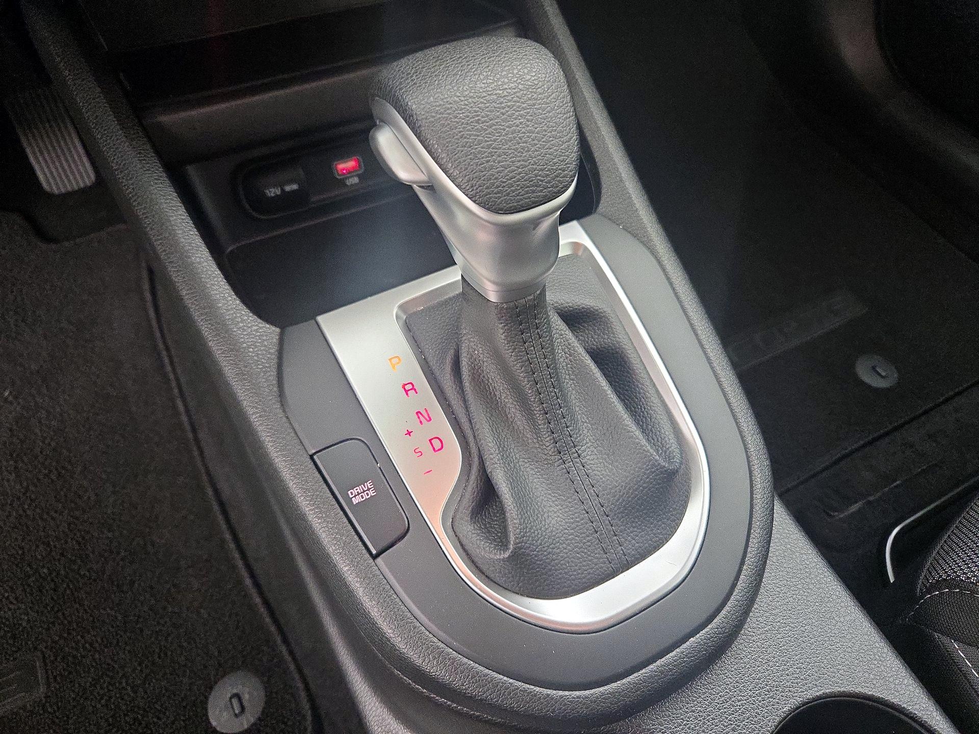 Thumbnail: 2023 Kia Forte - 17