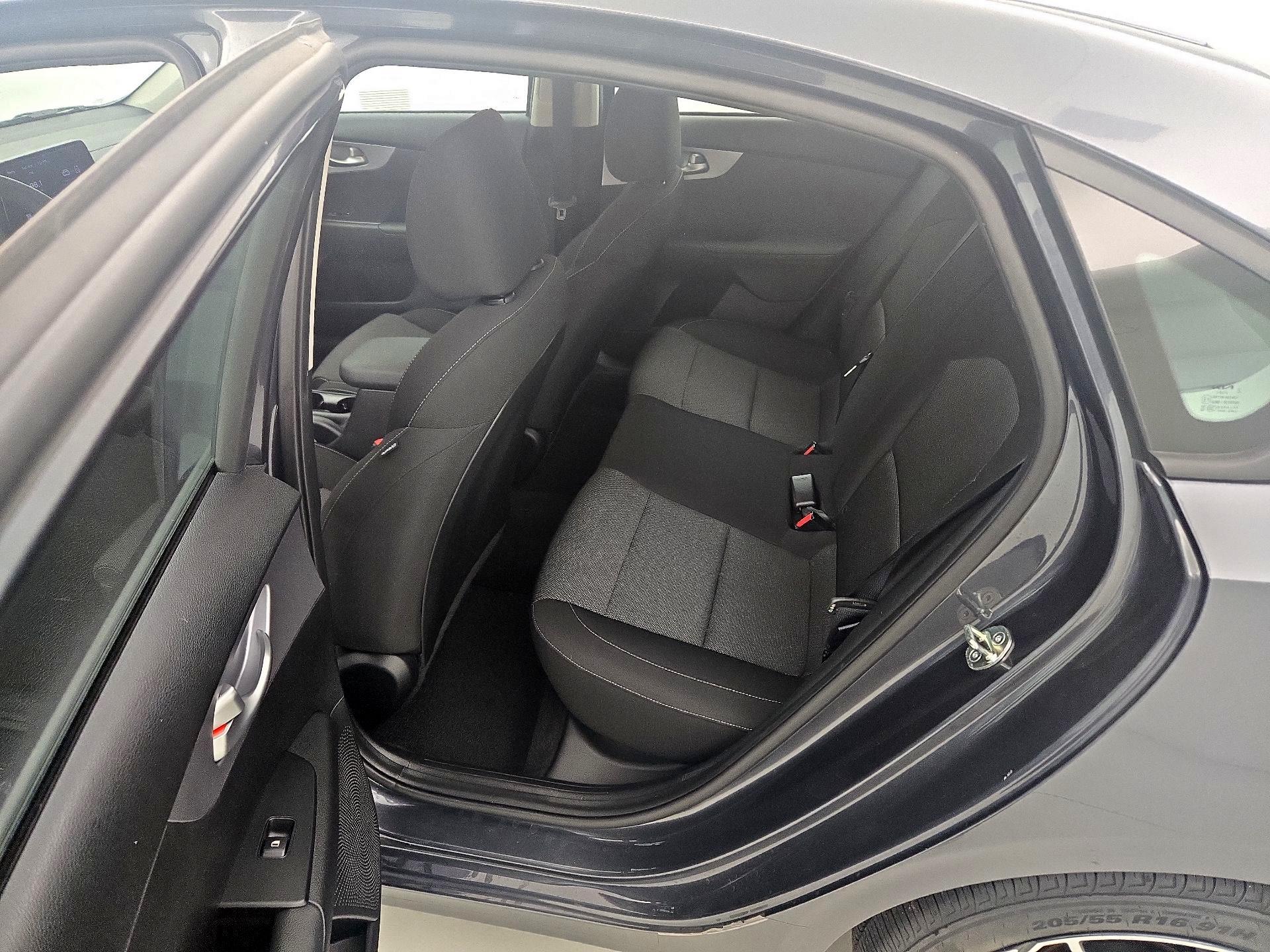 Thumbnail: 2023 Kia Forte - 19