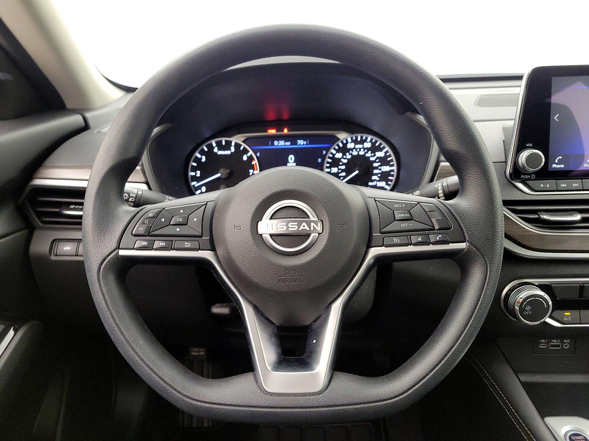 Thumbnail: 2023 Nissan Altima - 10