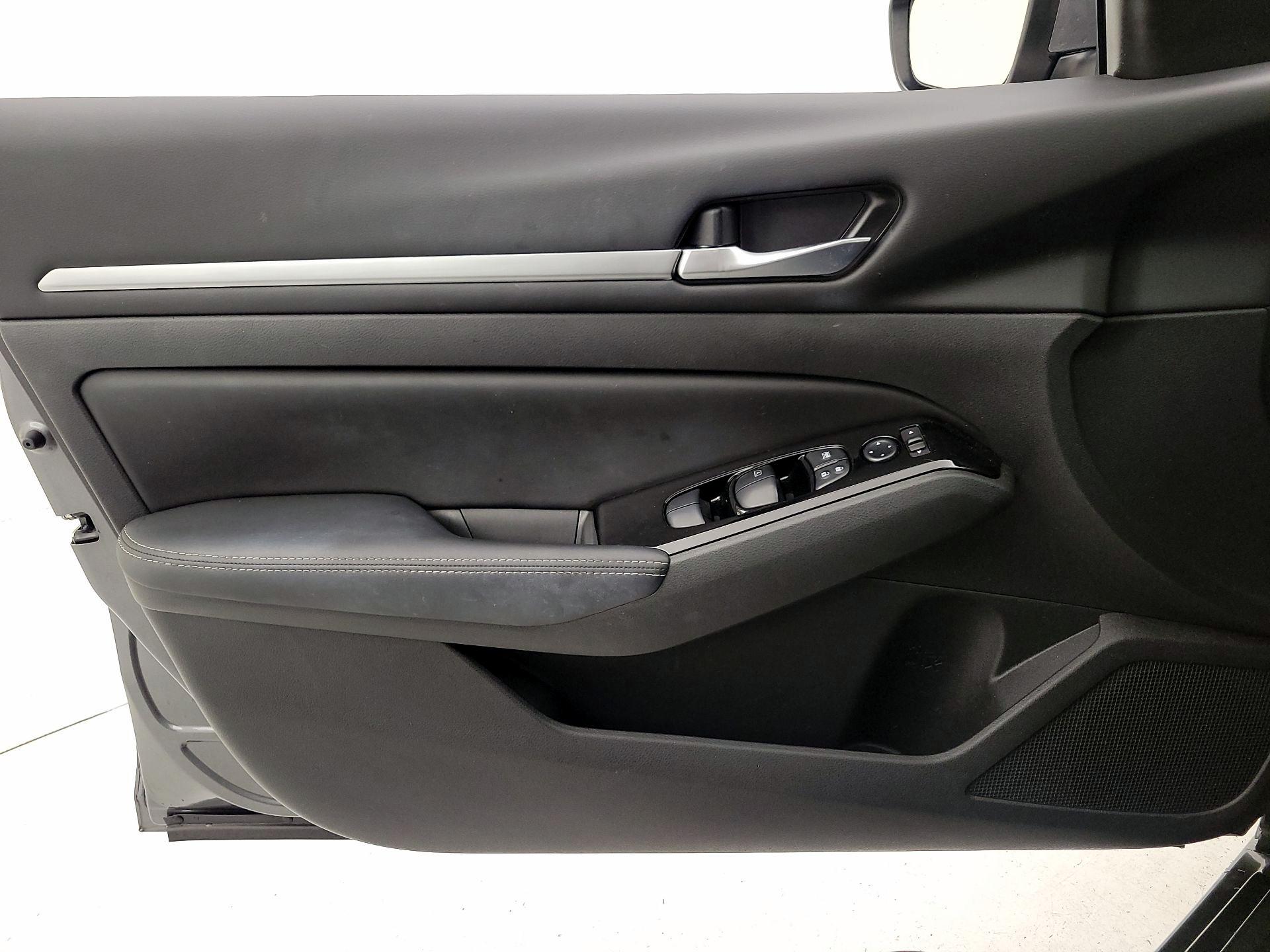 Thumbnail: 2023 Nissan Altima - 12