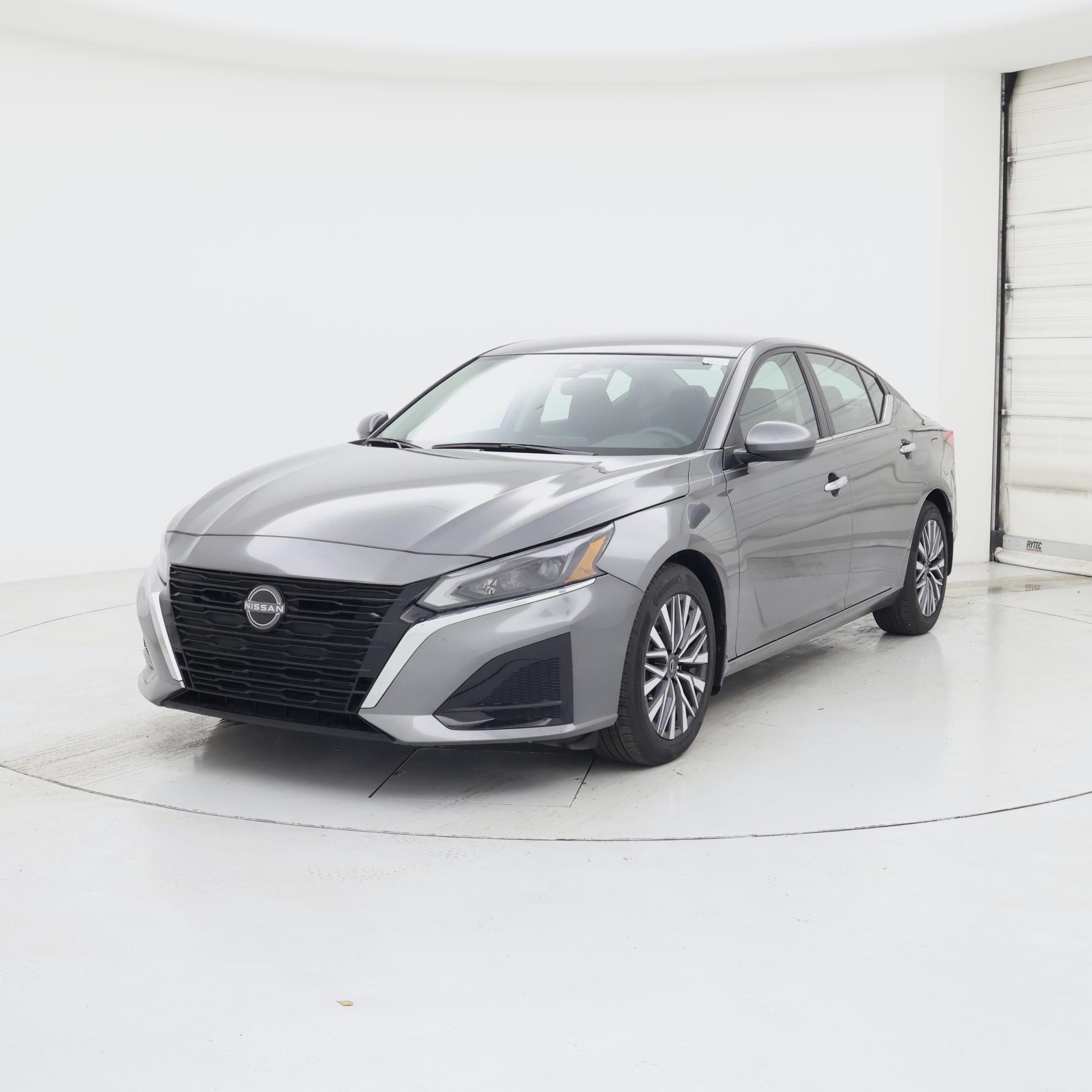 Thumbnail: 2023 Nissan Altima - 4