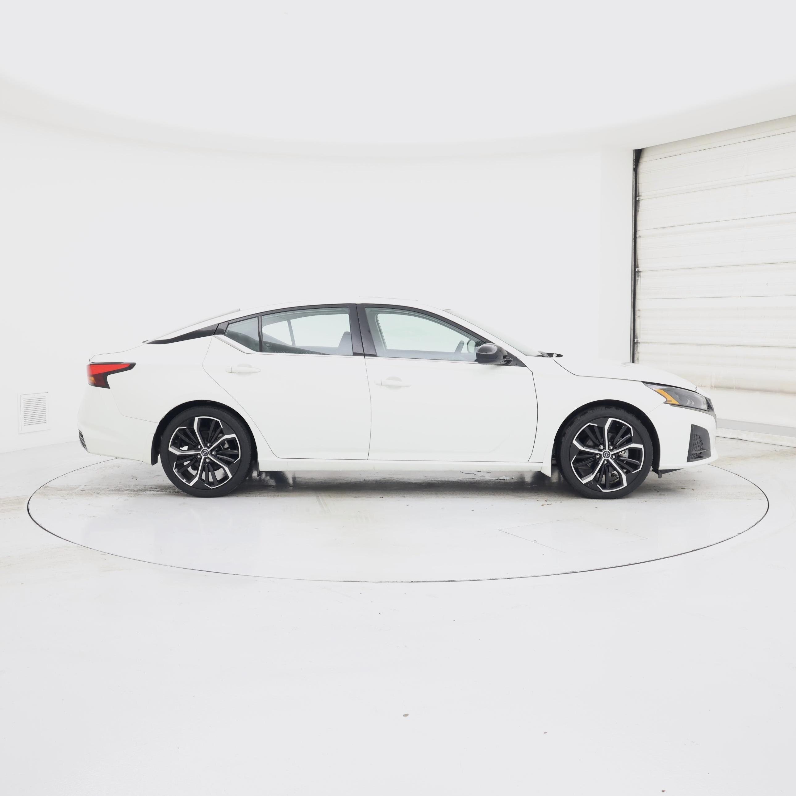 Thumbnail: 2023 Nissan Altima - 7