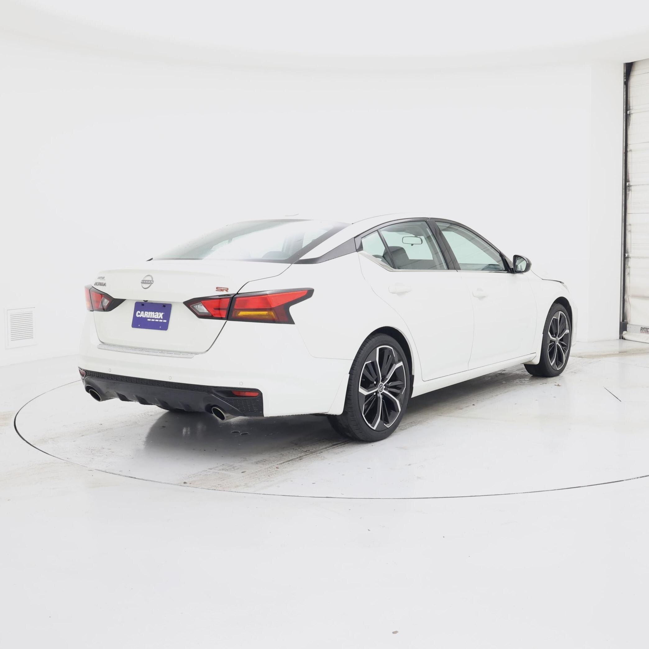 Thumbnail: 2023 Nissan Altima - 8