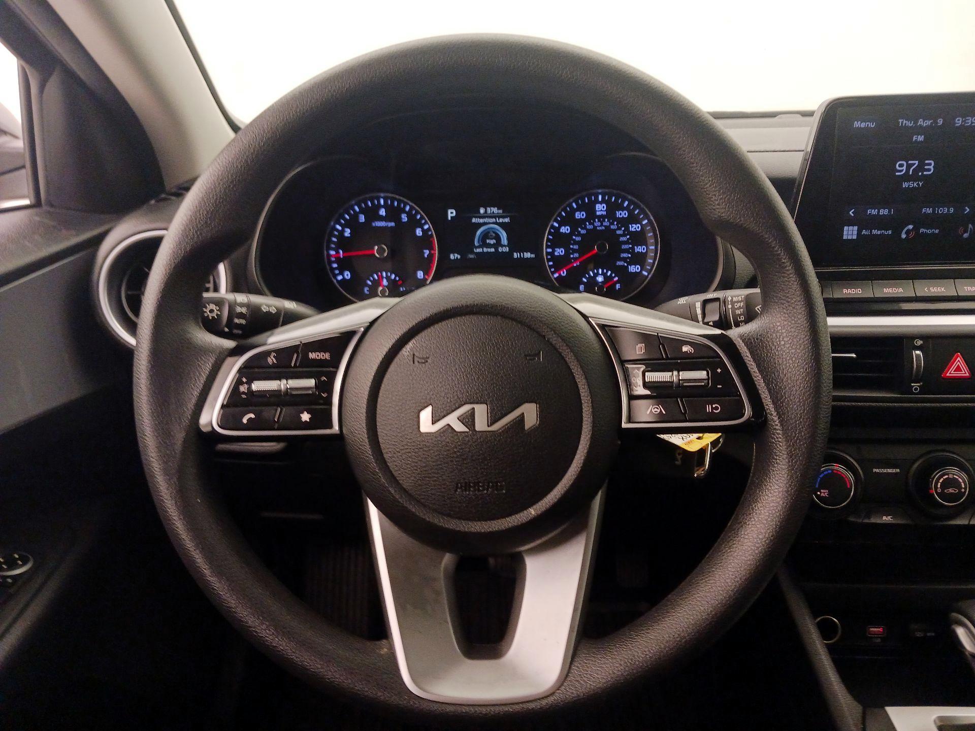 Thumbnail: 2023 Kia Forte - 10