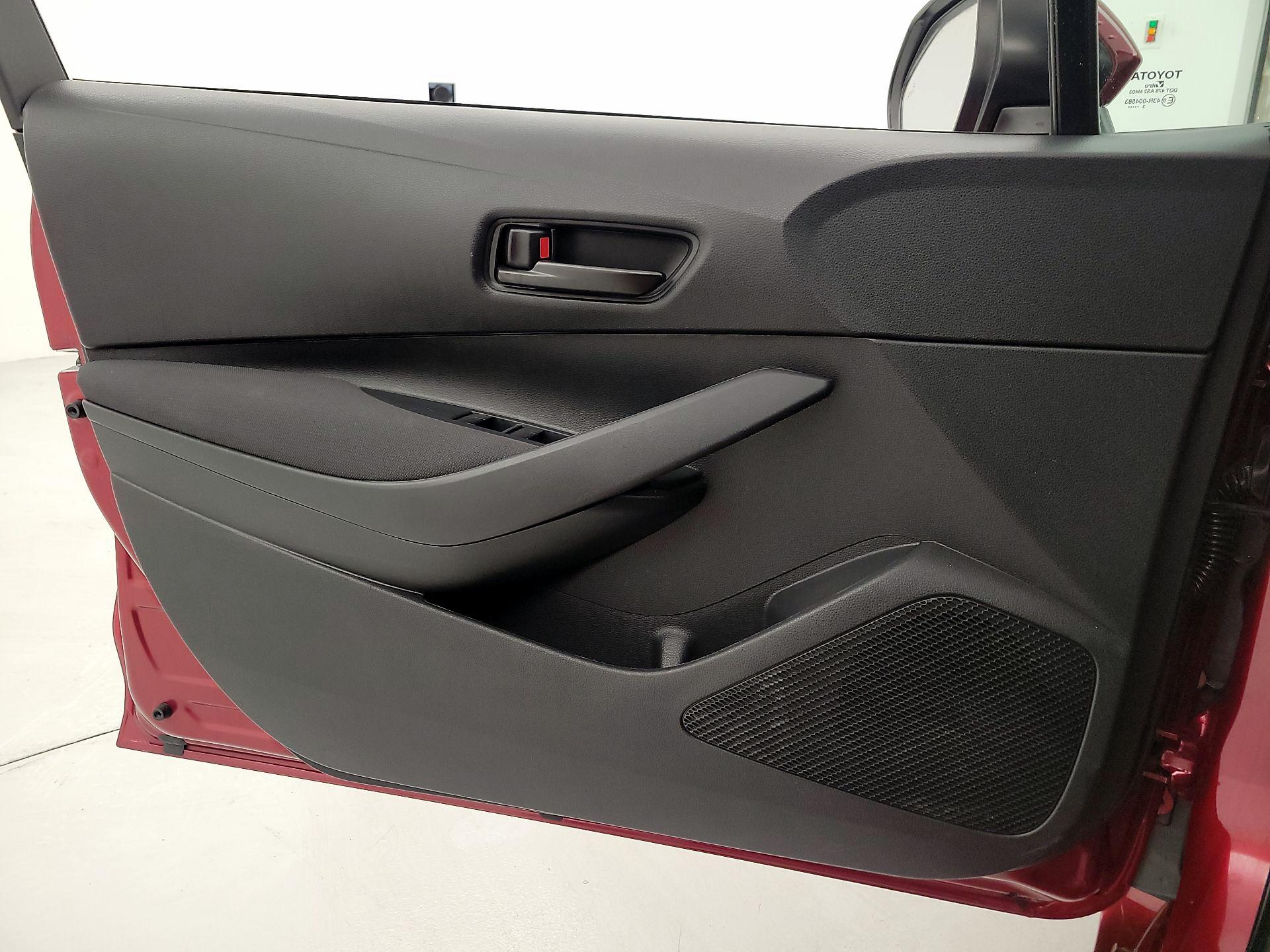 Thumbnail: 2023 Toyota Corolla - 12