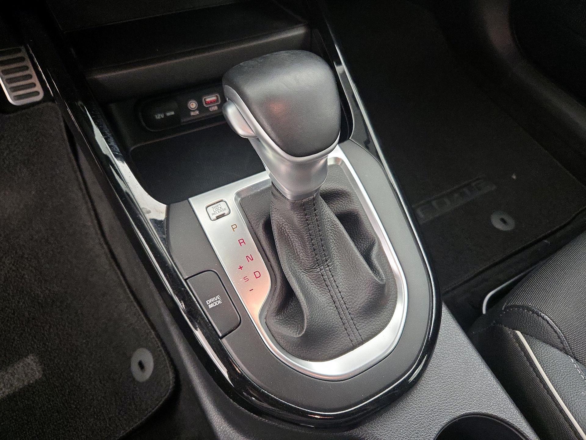 Thumbnail: 2021 Kia Forte - 17