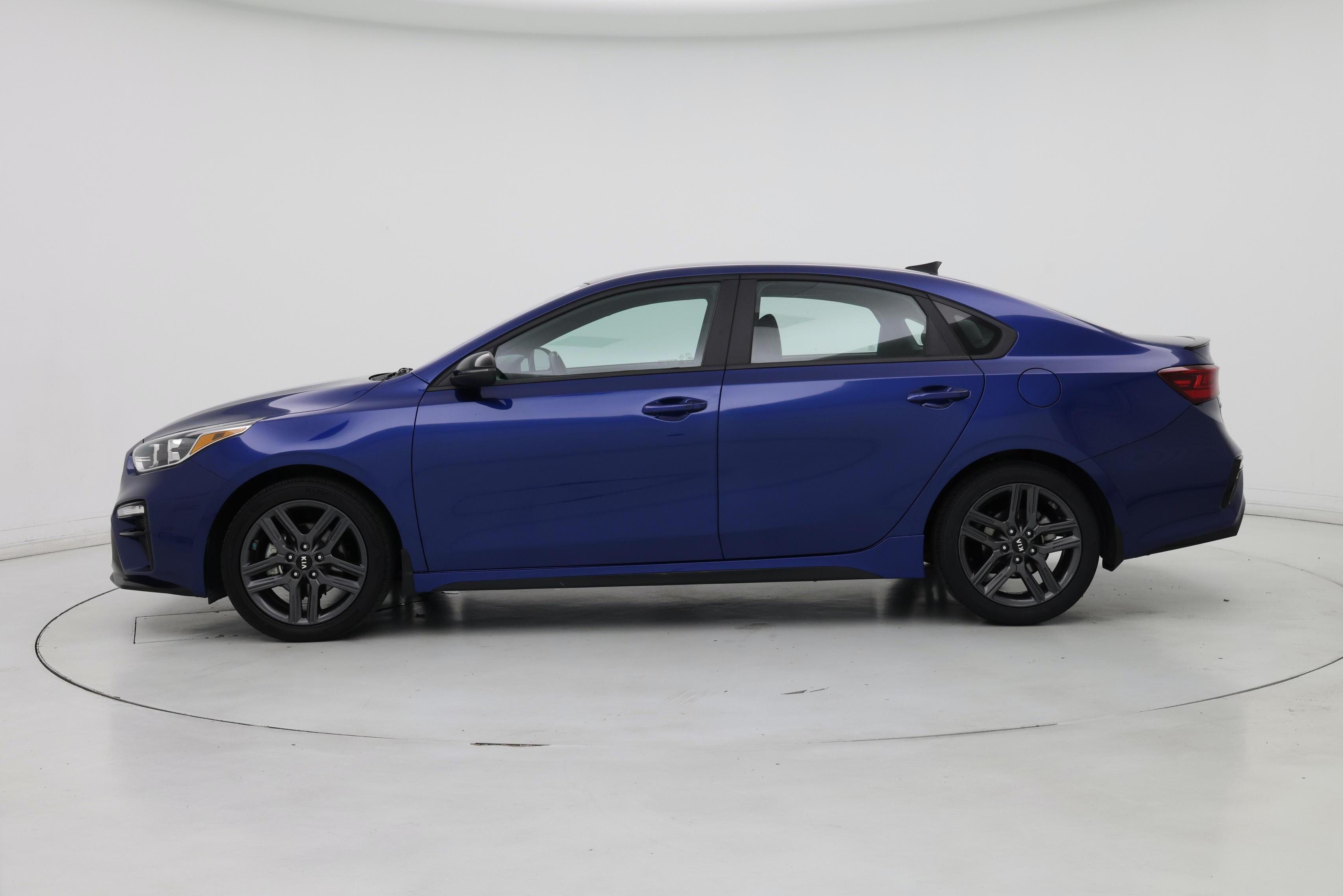 Thumbnail: 2021 Kia Forte - 3