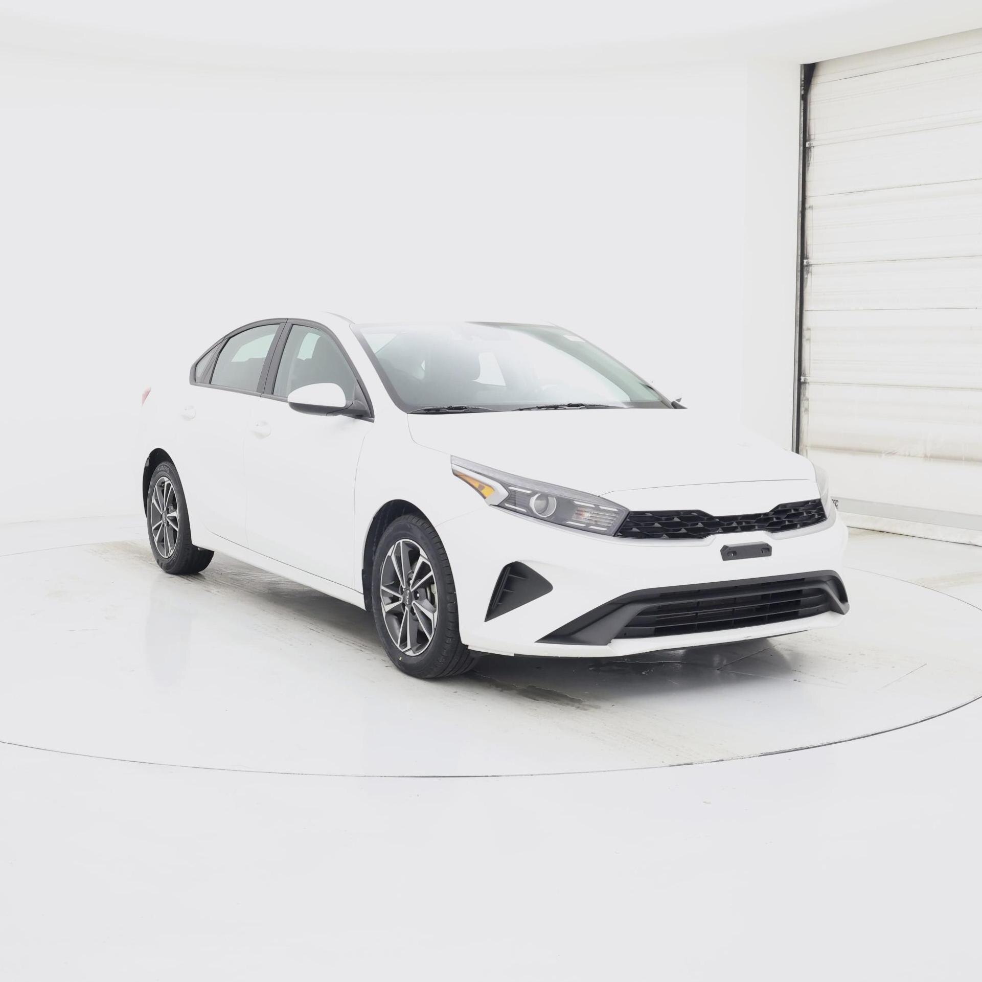  2023 Kia Forte LXS FWD   