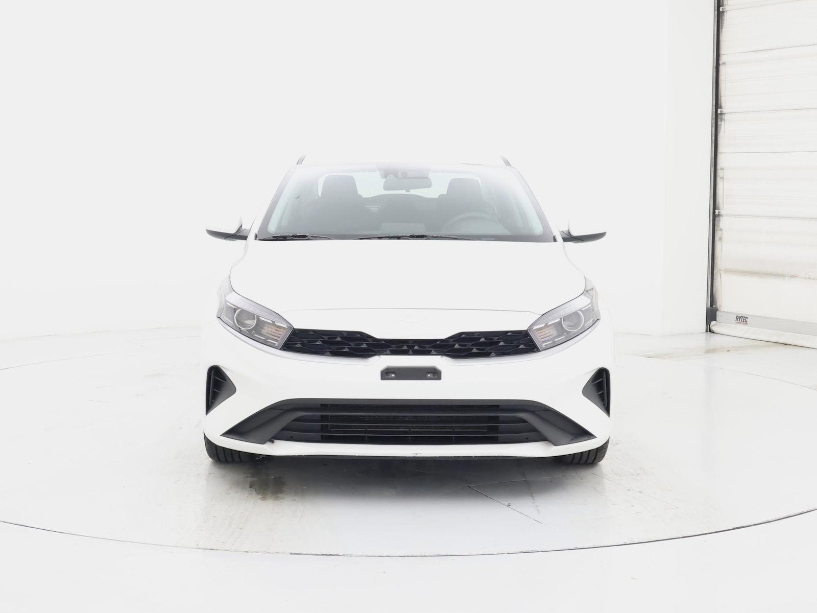 2023 Kia Forte LXS - Photo 6