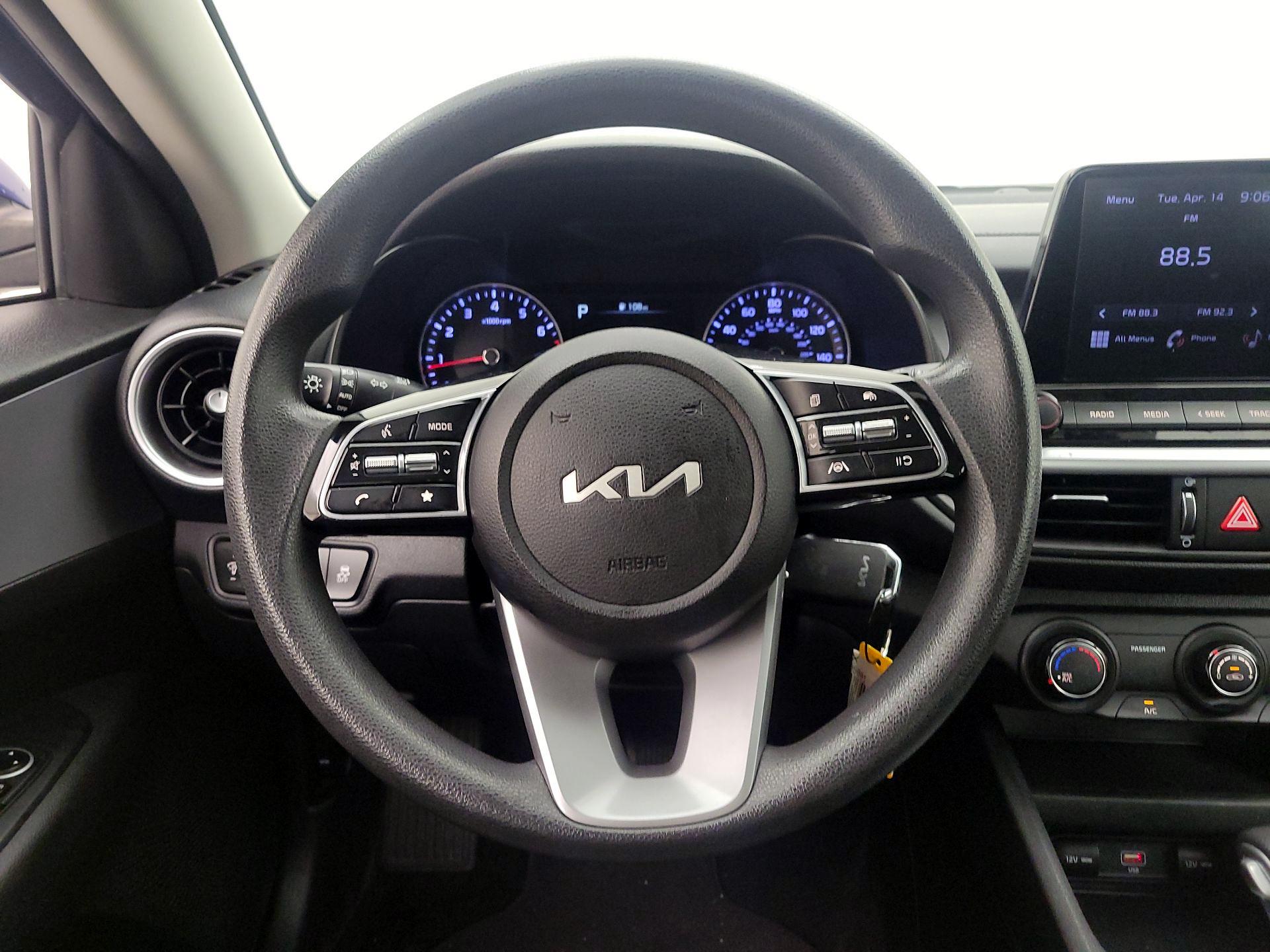 Thumbnail: 2023 Kia Forte - 10