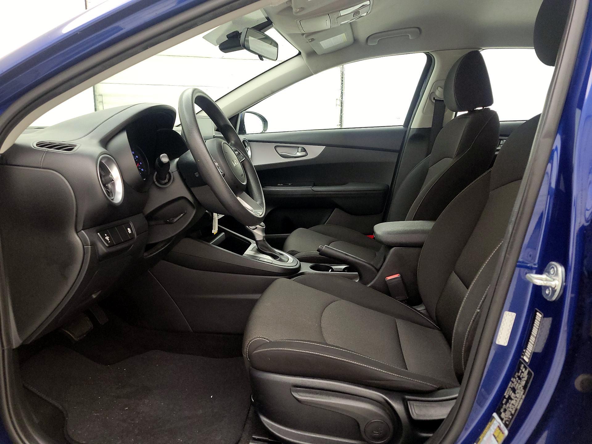 Thumbnail: 2023 Kia Forte - 11