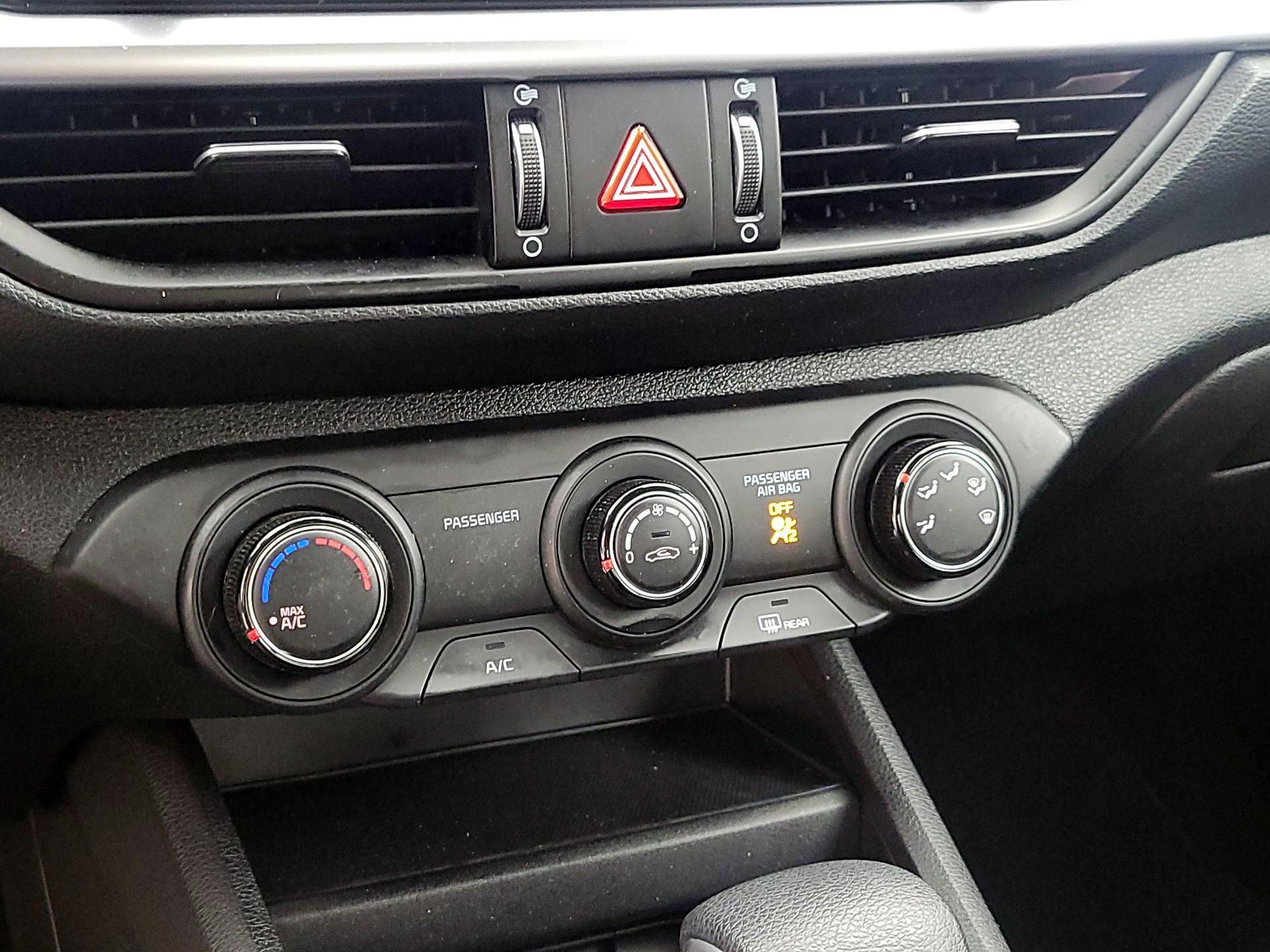 Thumbnail: 2023 Kia Forte - 16