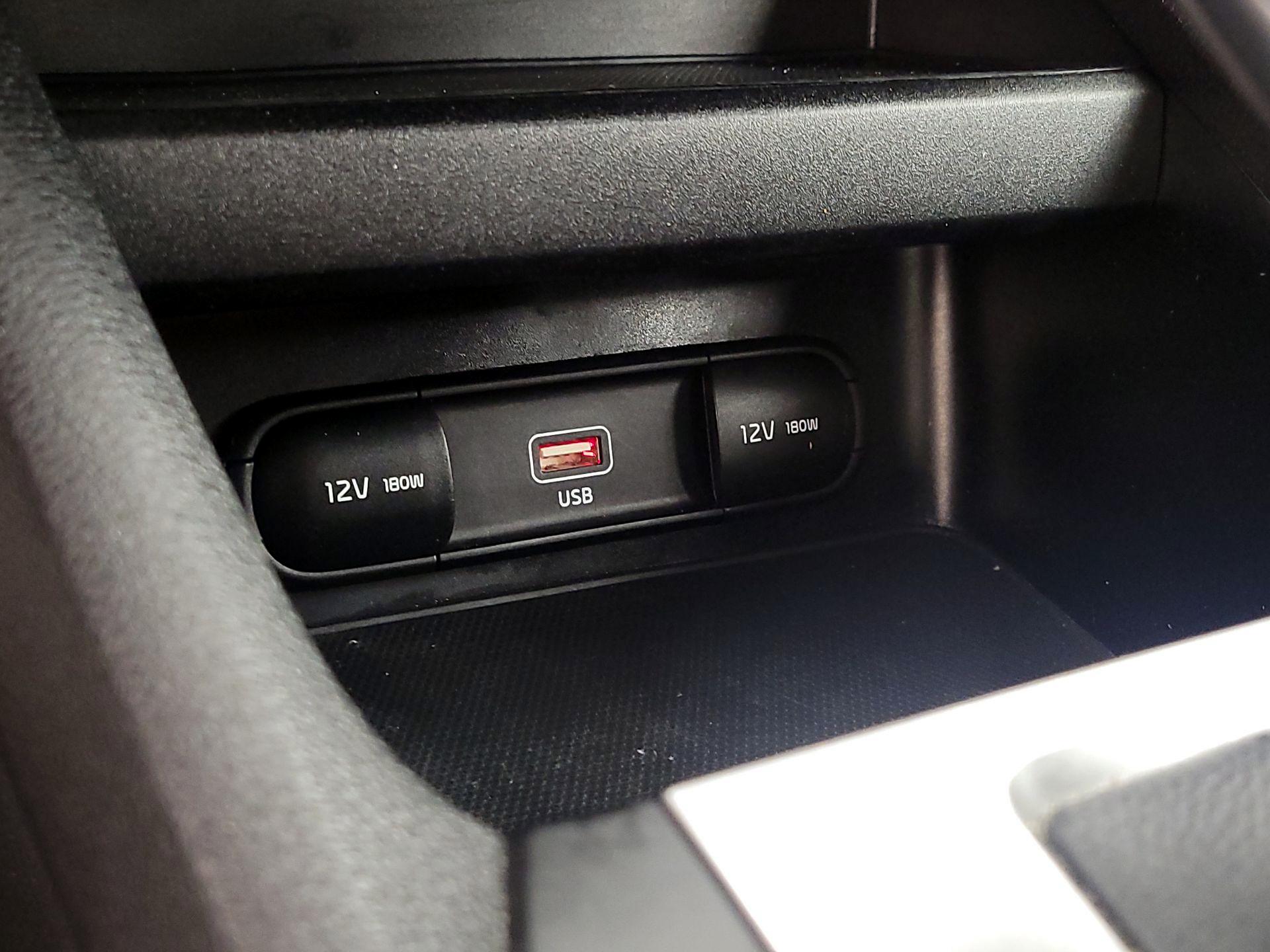 Thumbnail: 2023 Kia Forte - 18