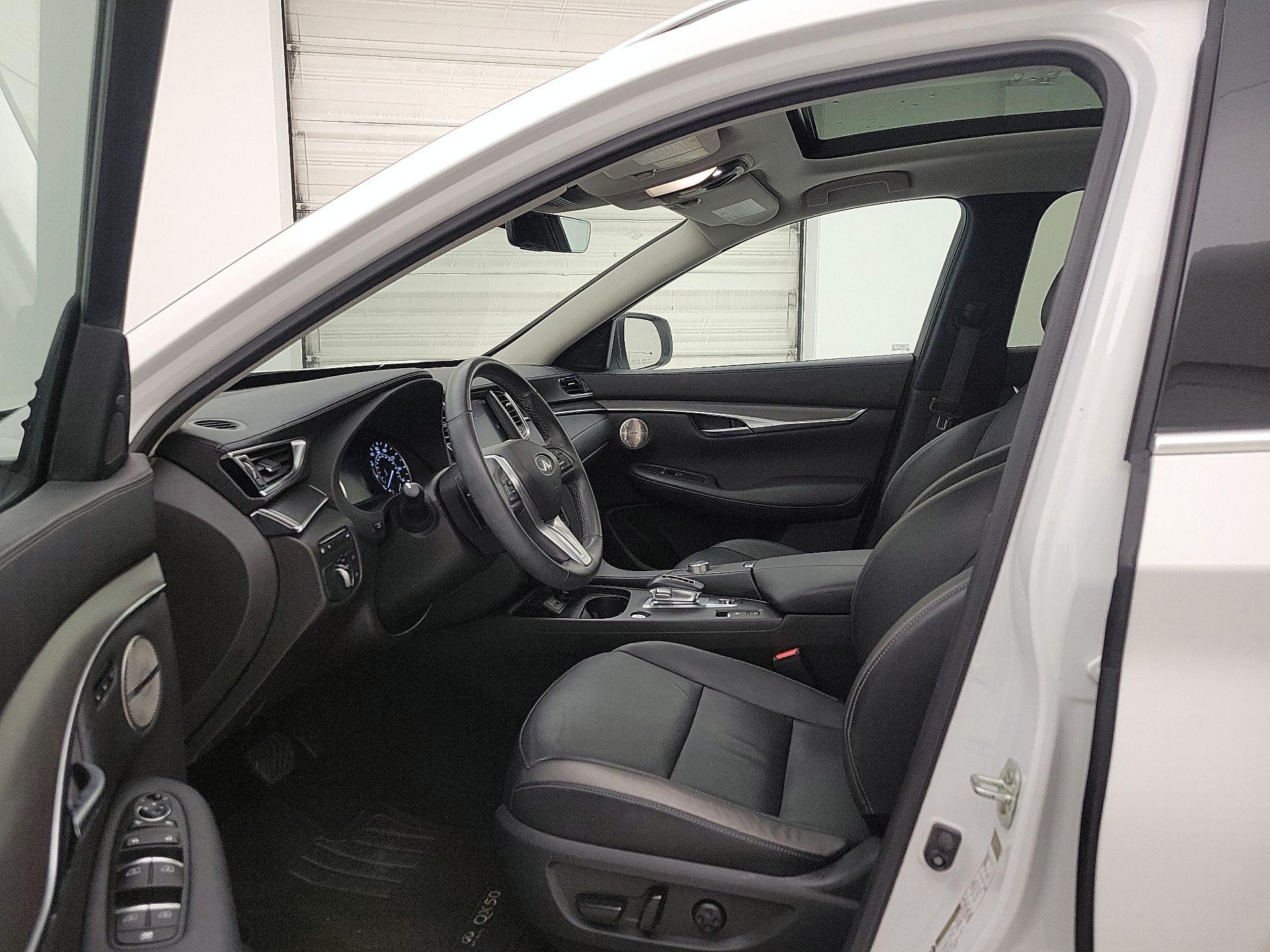 Thumbnail: 2023 INFINITI QX50 - 11