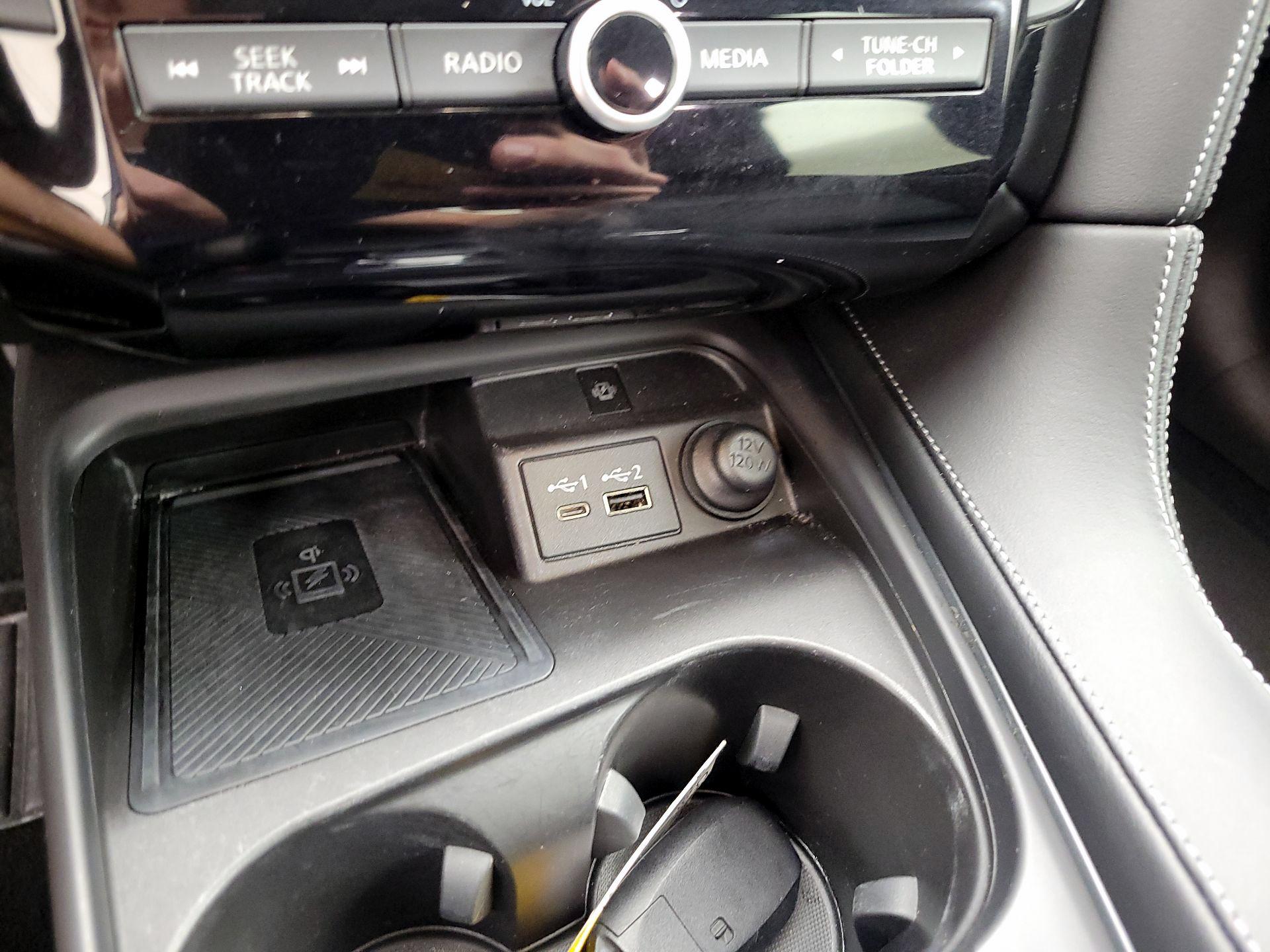 Thumbnail: 2023 INFINITI QX50 - 18