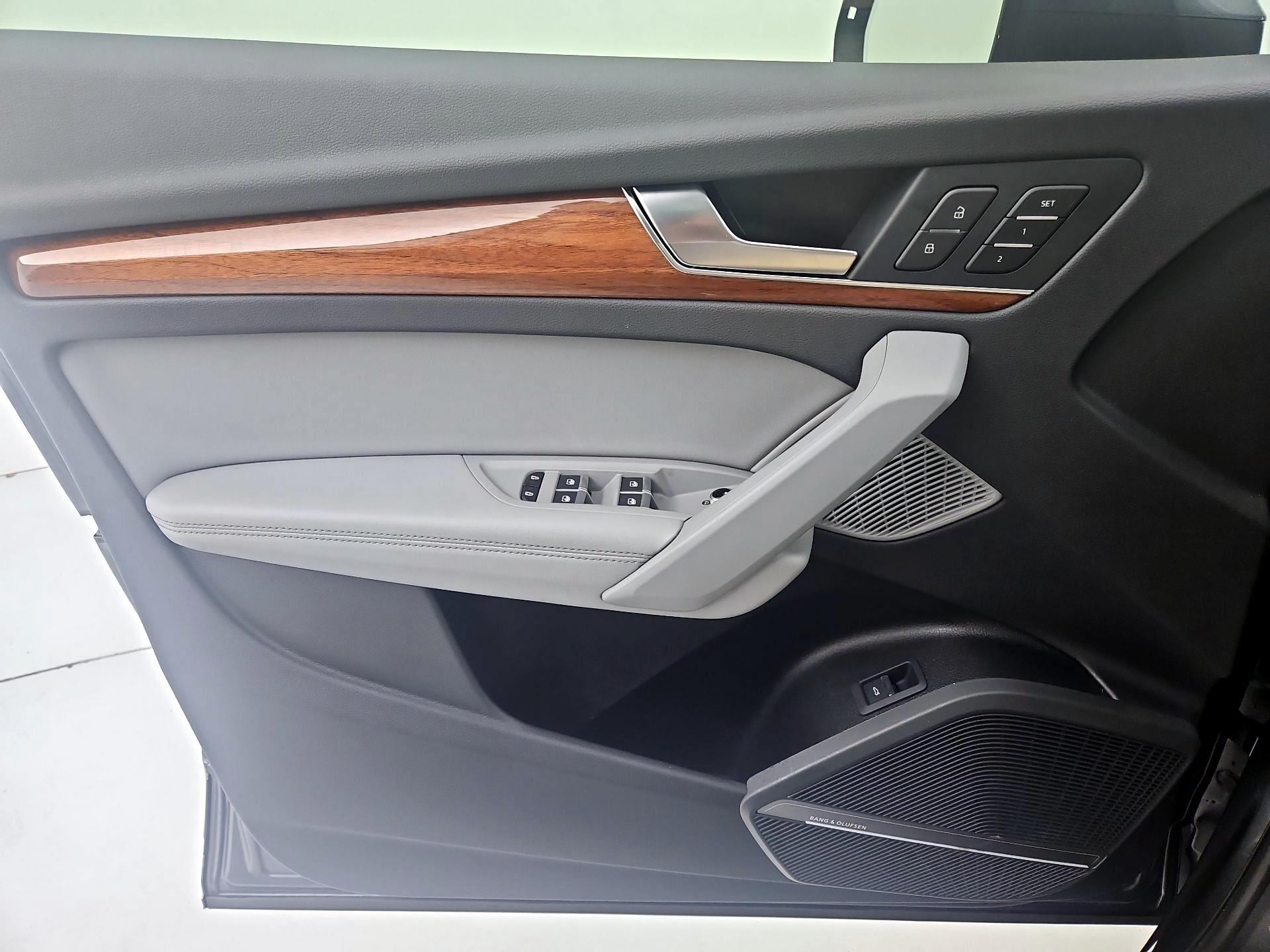 Thumbnail: 2023 Audi Q5 - 12