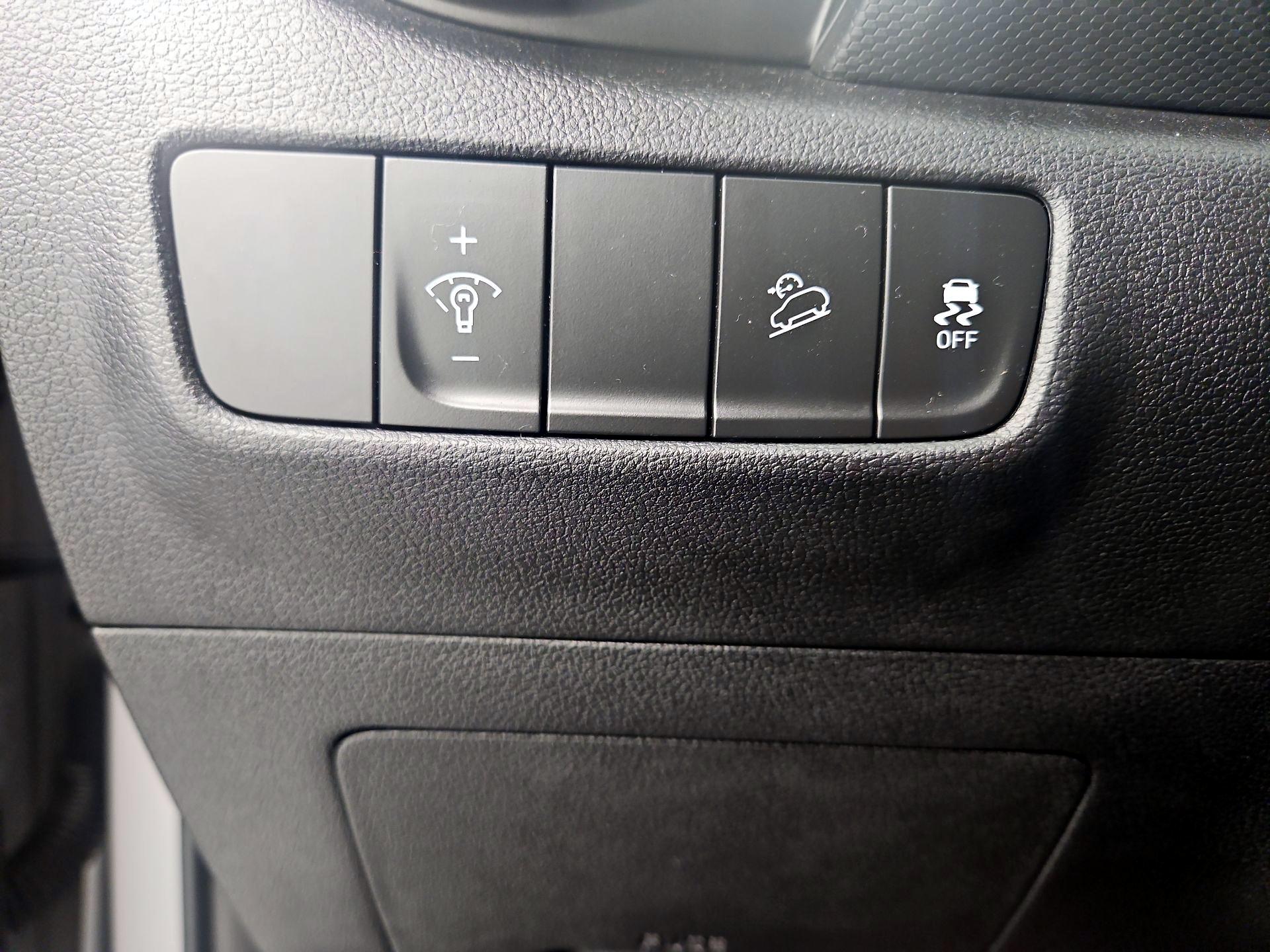 Thumbnail: 2023 Hyundai Kona - 13