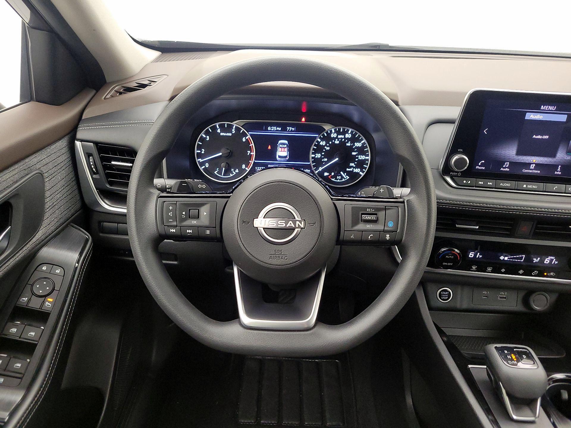 Thumbnail: 2023 Nissan Rogue - 10