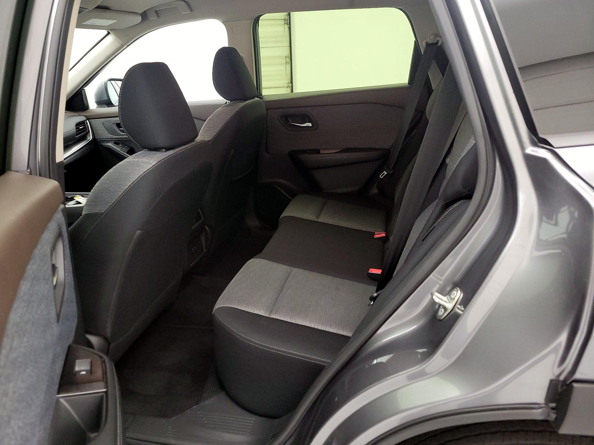 Thumbnail: 2023 Nissan Rogue - 19