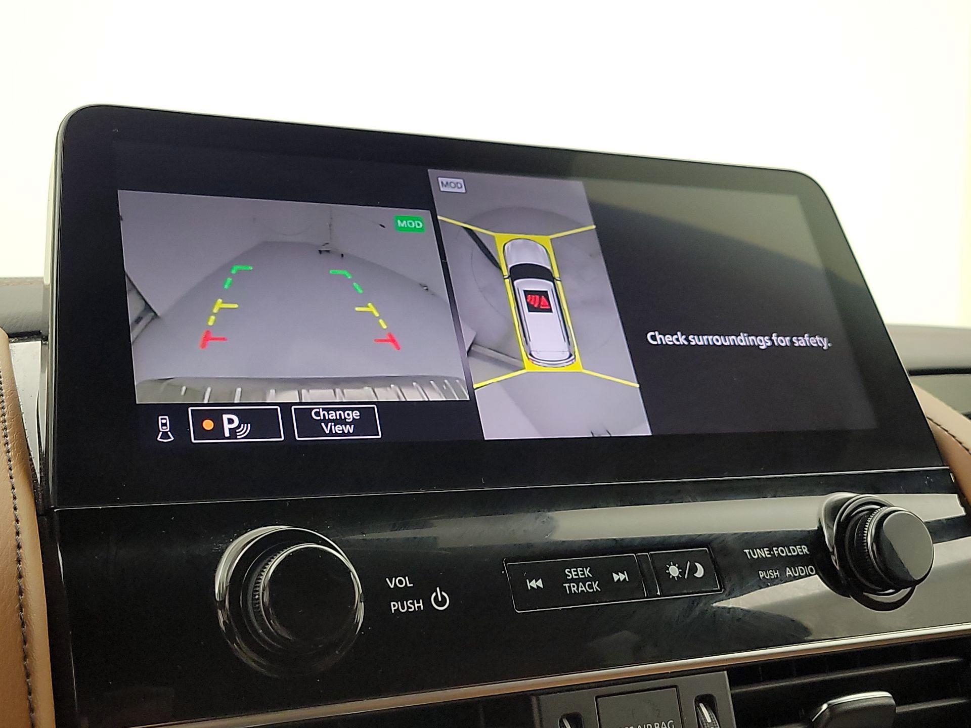 Thumbnail: 2023 INFINITI QX80 - 14