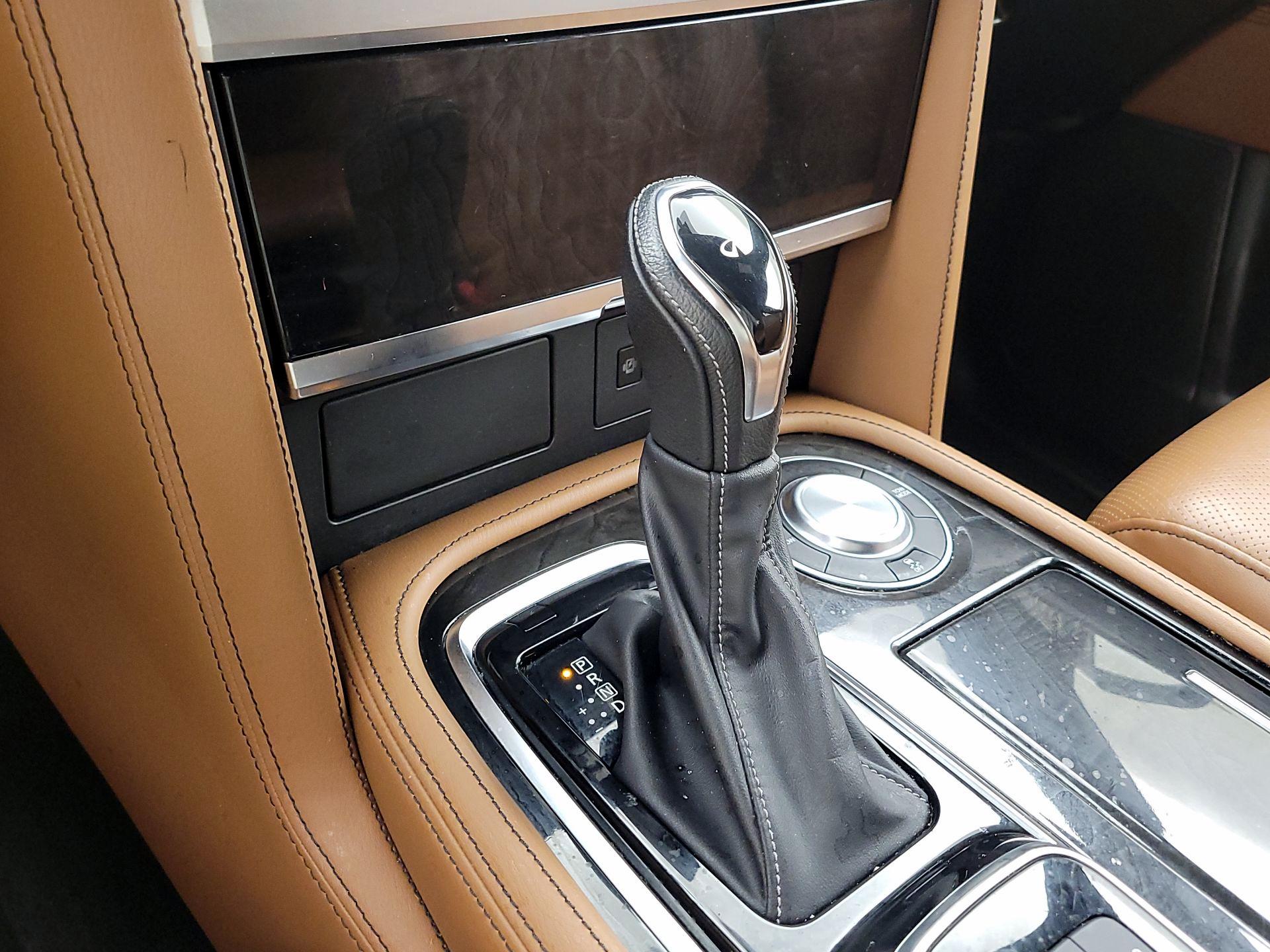 Thumbnail: 2023 INFINITI QX80 - 17