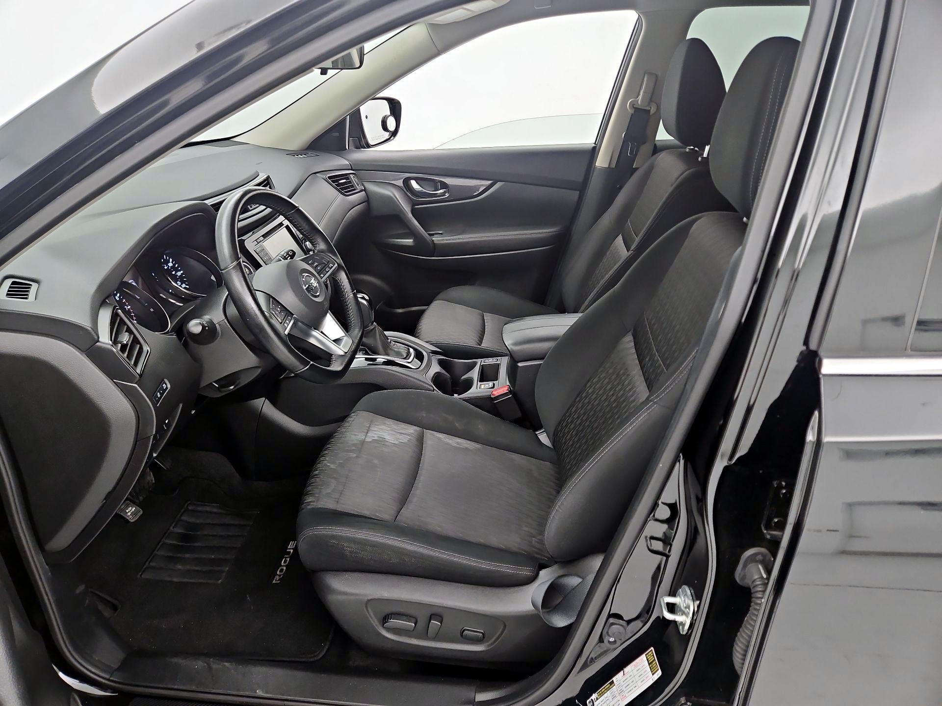 Thumbnail: 2020 Nissan Rogue - 11