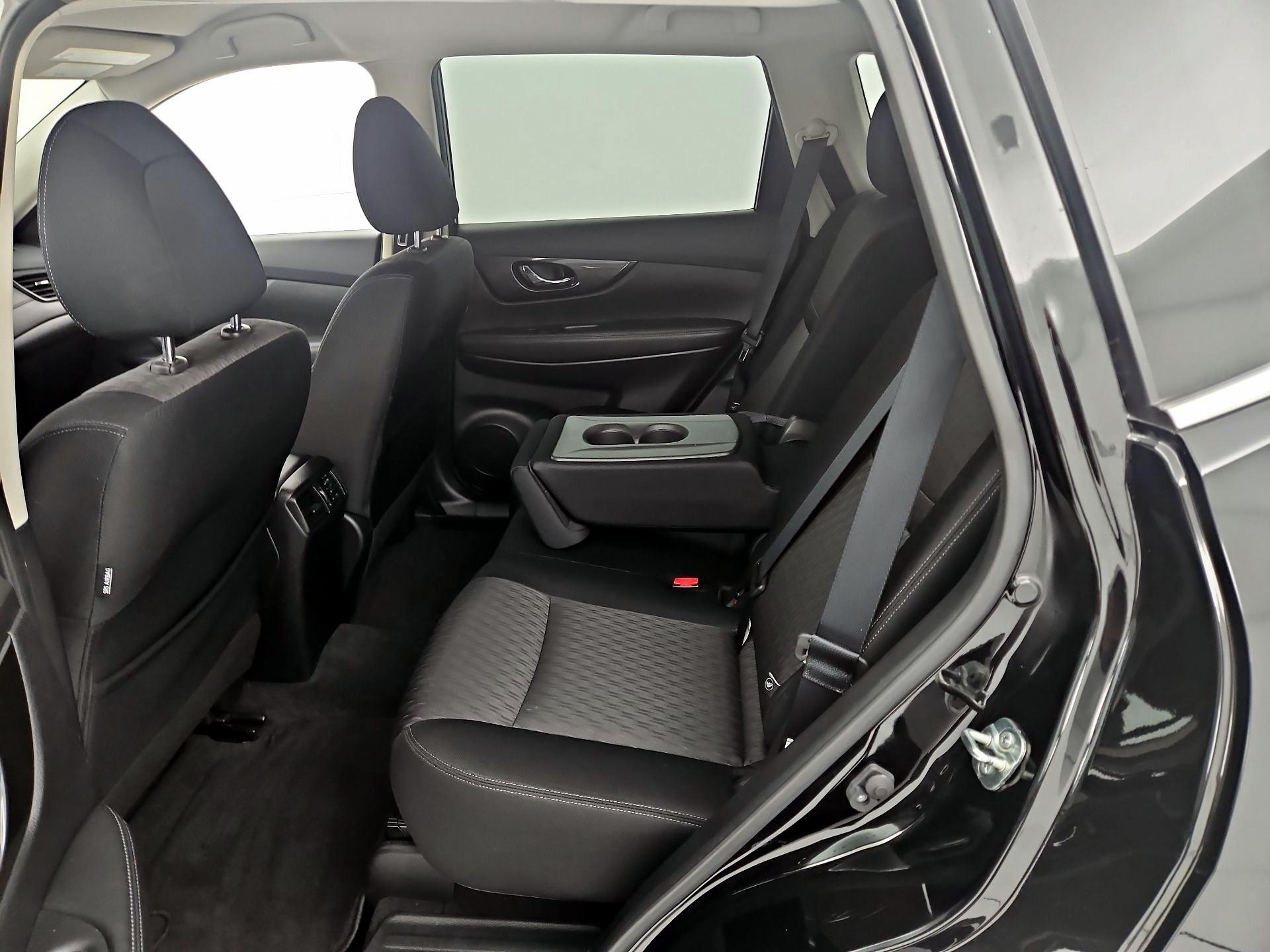 Thumbnail: 2020 Nissan Rogue - 19