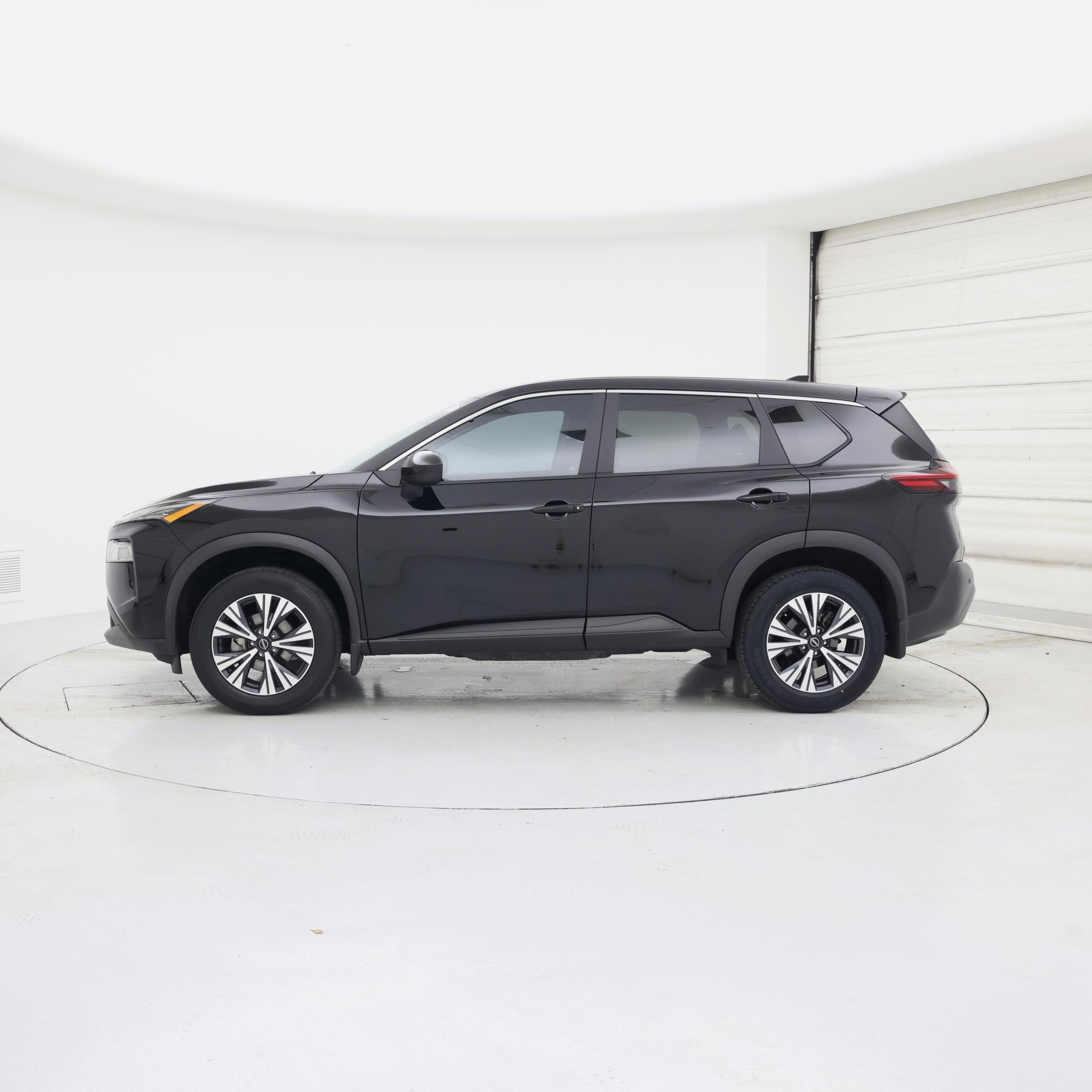 Thumbnail: 2023 Nissan Rogue - 3