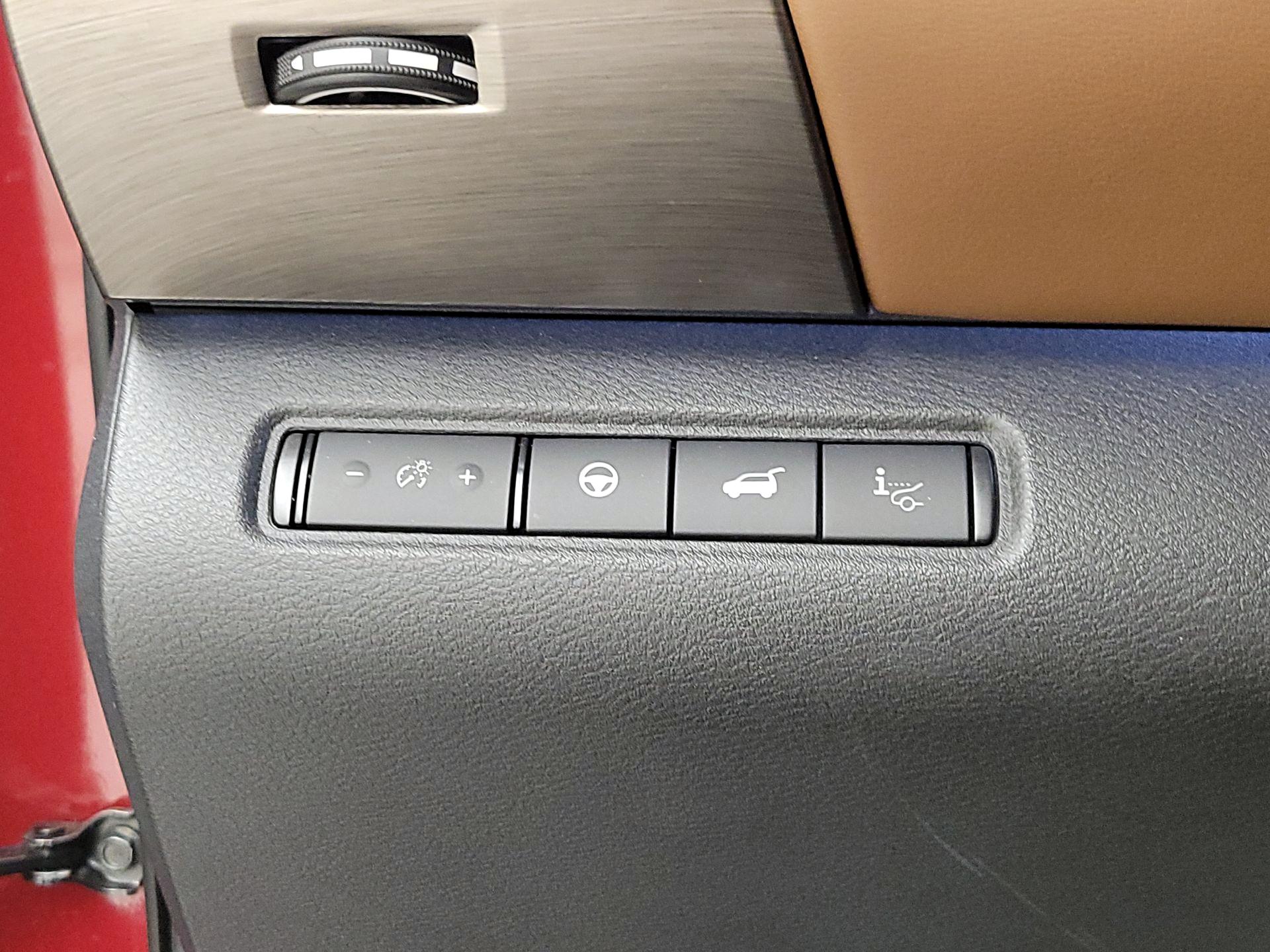 Thumbnail: 2023 Nissan Pathfinder - 13