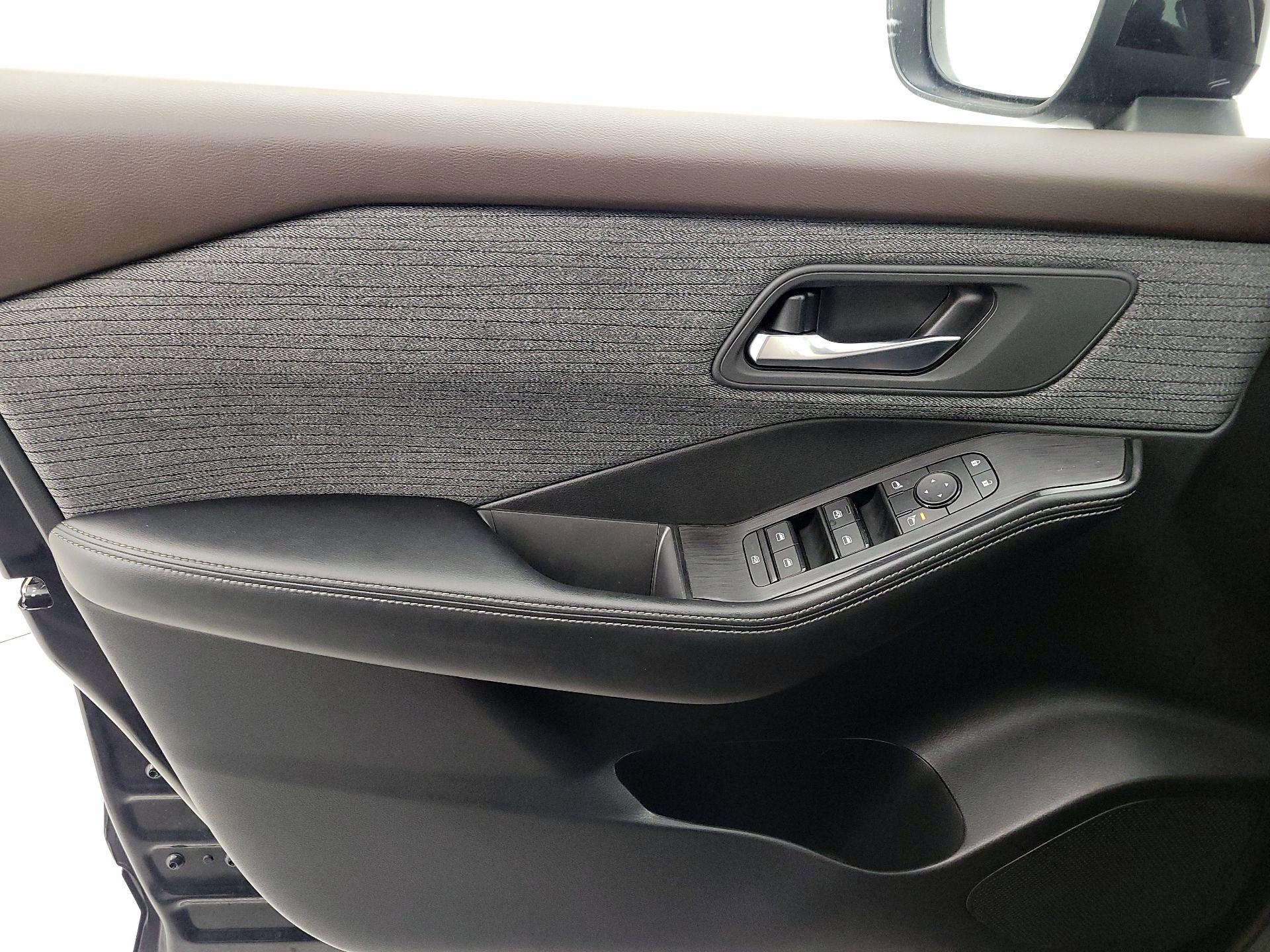 Thumbnail: 2023 Nissan Rogue - 12