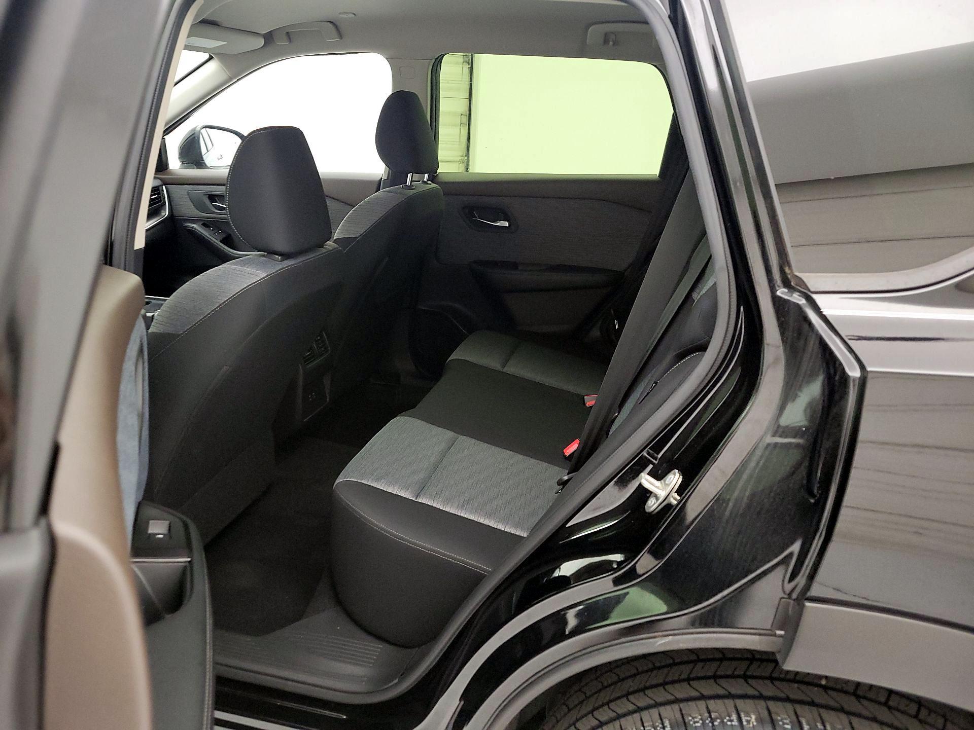 Thumbnail: 2023 Nissan Rogue - 19