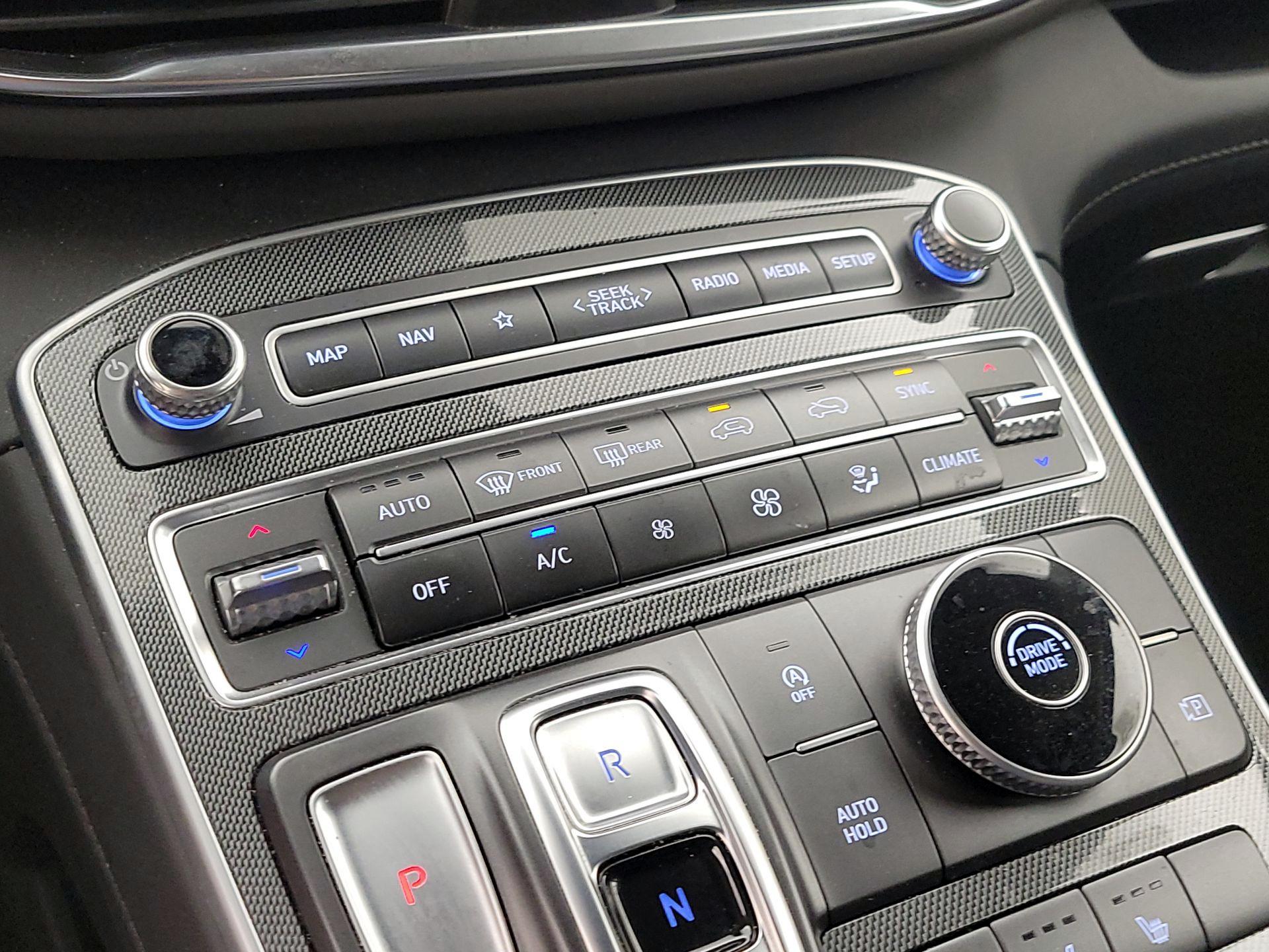 Thumbnail: 2021 Hyundai Santa Fe - 16