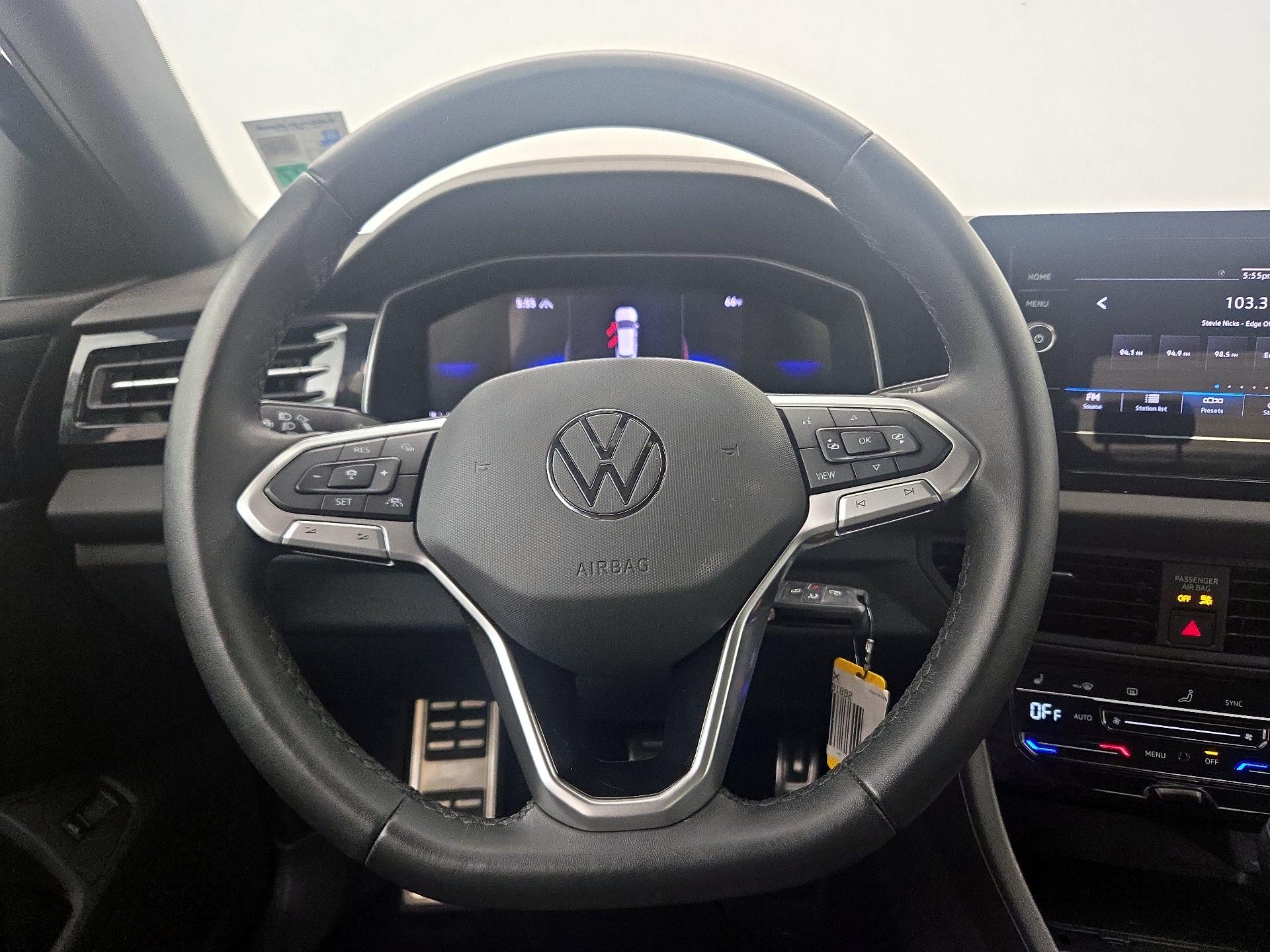 Thumbnail: 2025 Volkswagen Jetta - 10