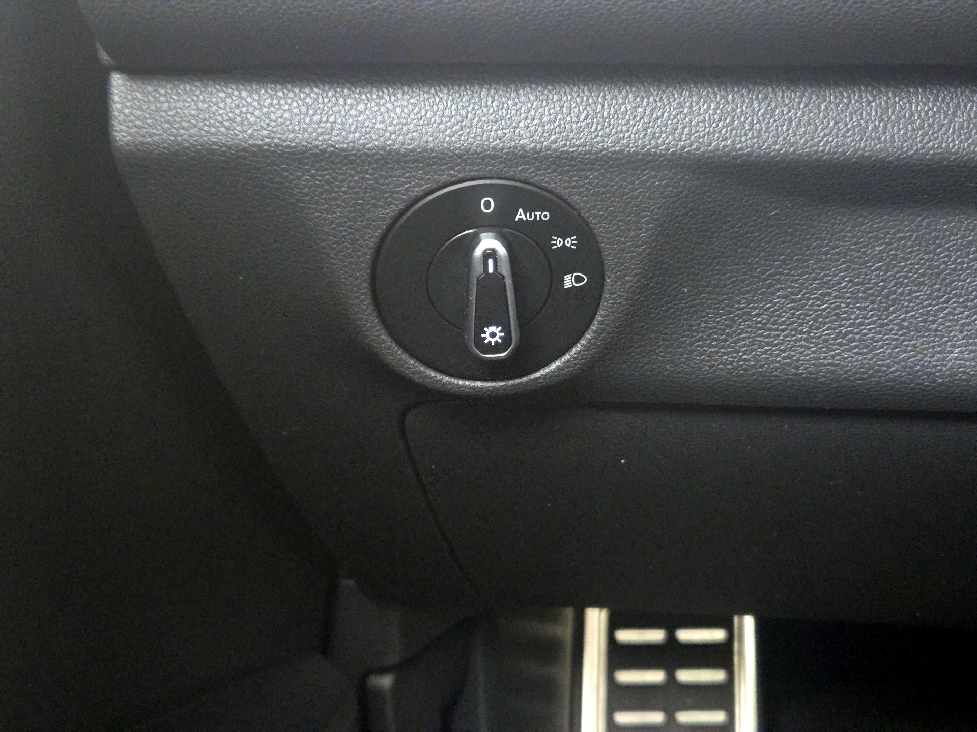 Thumbnail: 2025 Volkswagen Jetta - 13