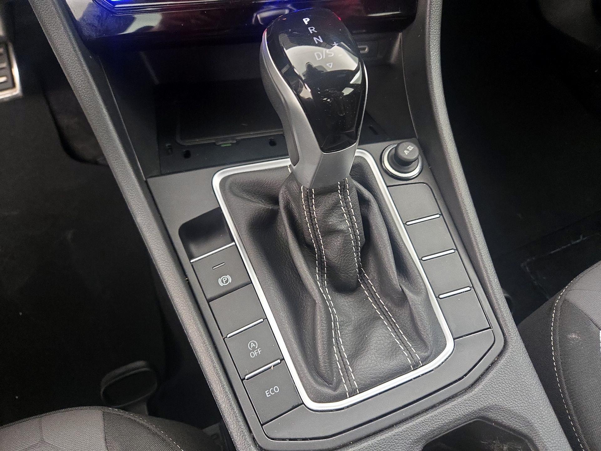 Thumbnail: 2025 Volkswagen Jetta - 17