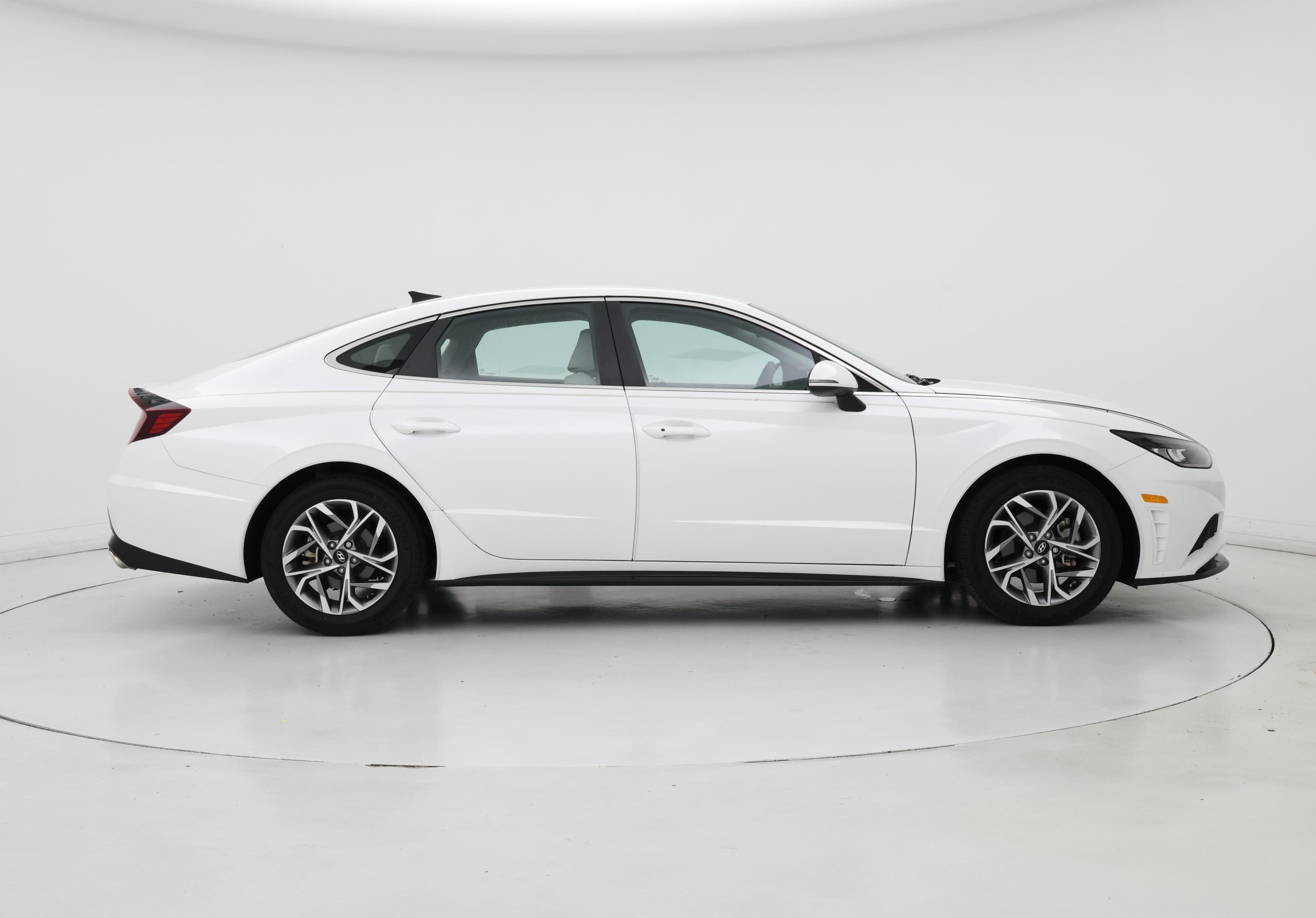 Thumbnail: 2022 Hyundai Sonata - 7