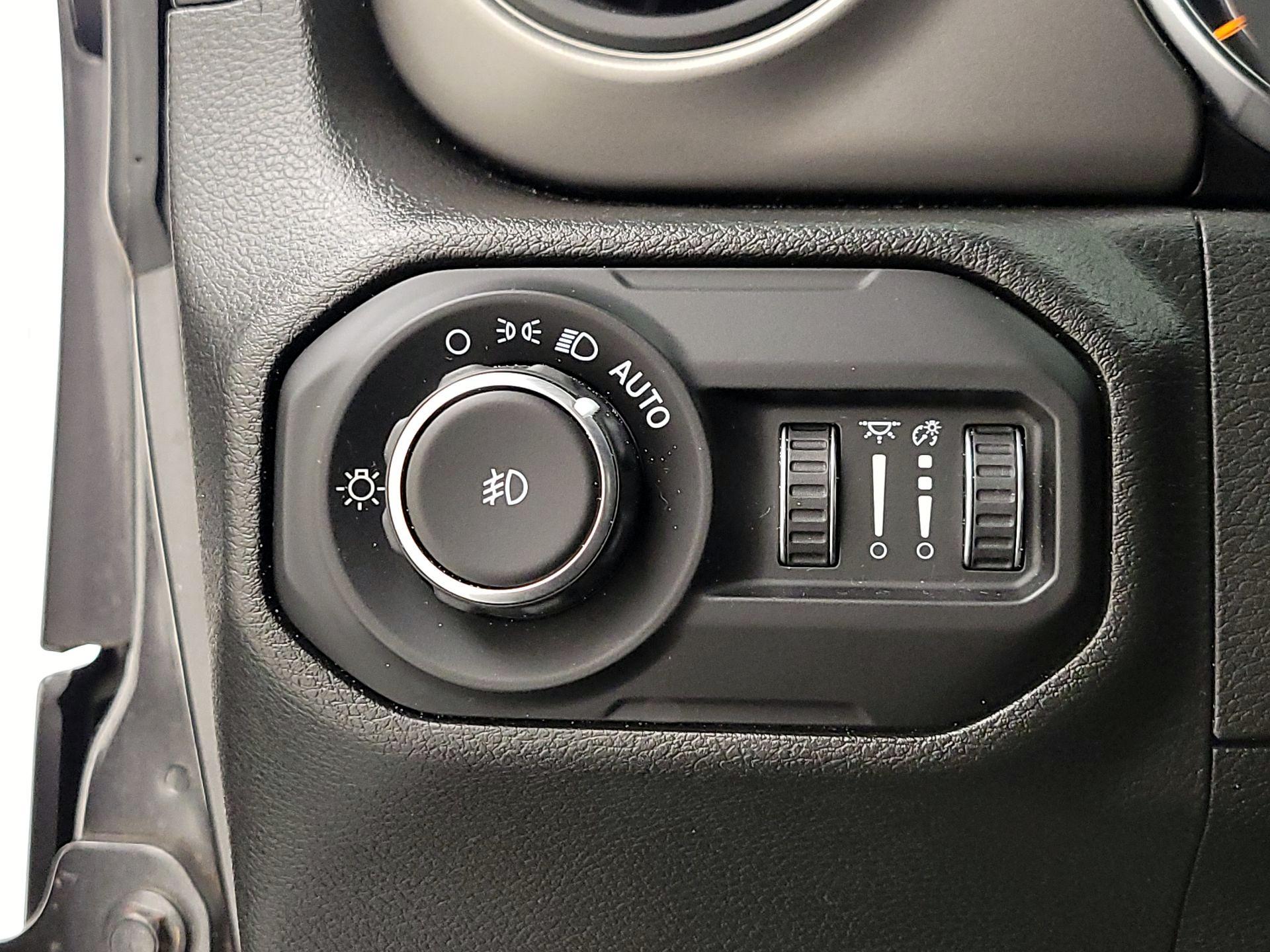 Thumbnail: 2021 Jeep Wrangler - 13