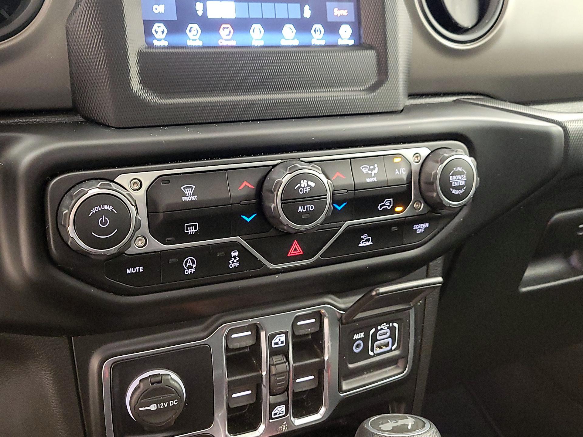 Thumbnail: 2021 Jeep Wrangler - 16