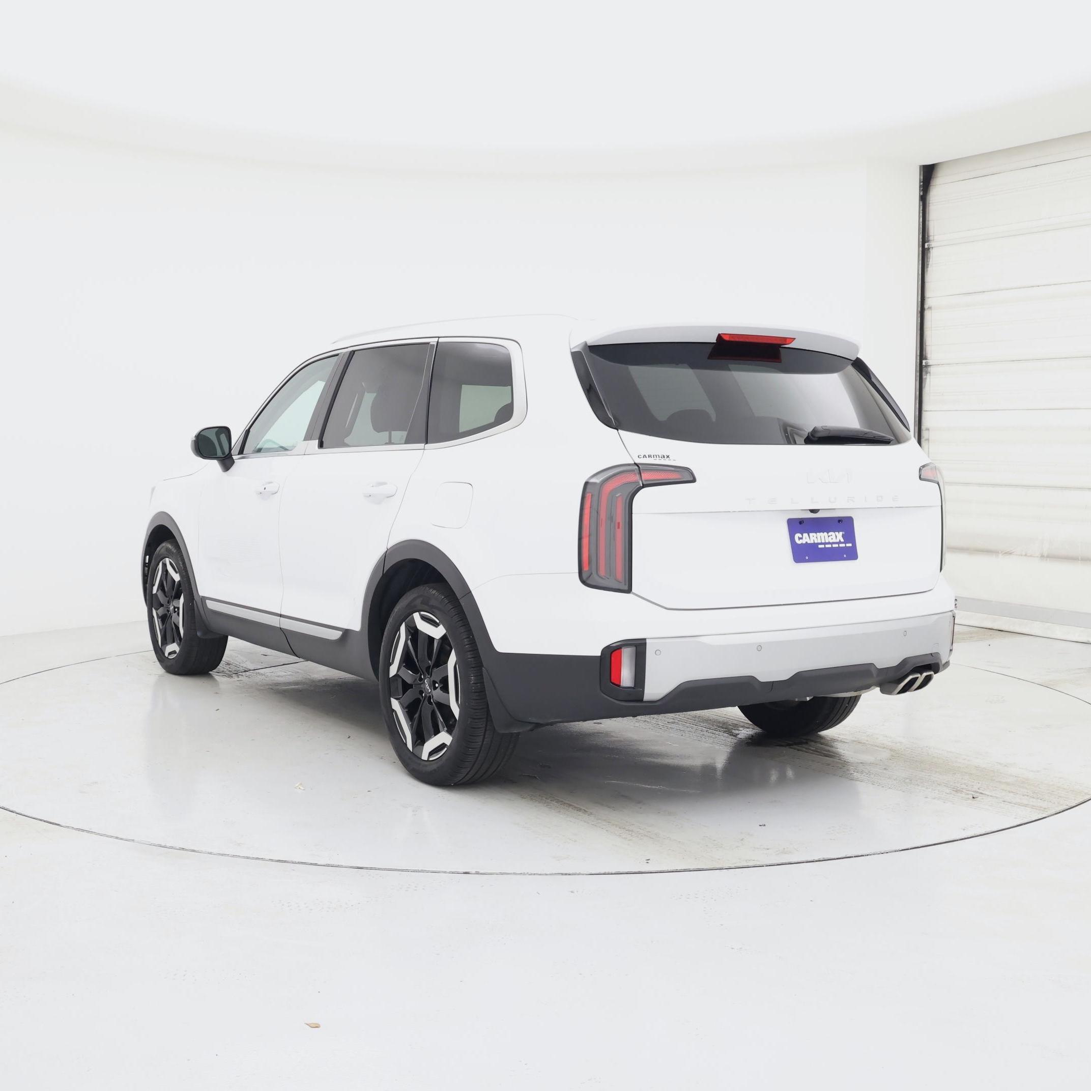 Thumbnail: 2023 Kia Telluride - 2