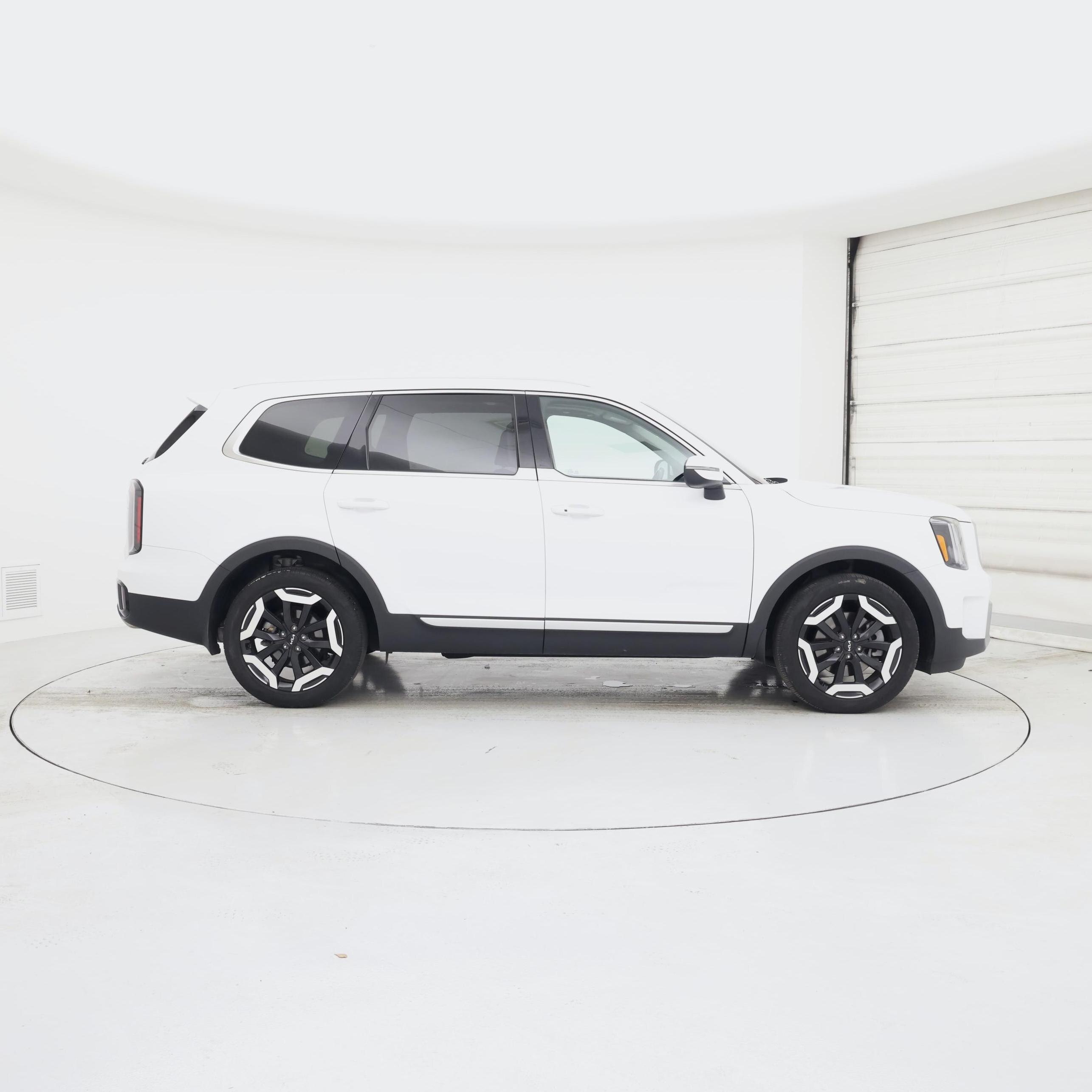 Thumbnail: 2023 Kia Telluride - 7