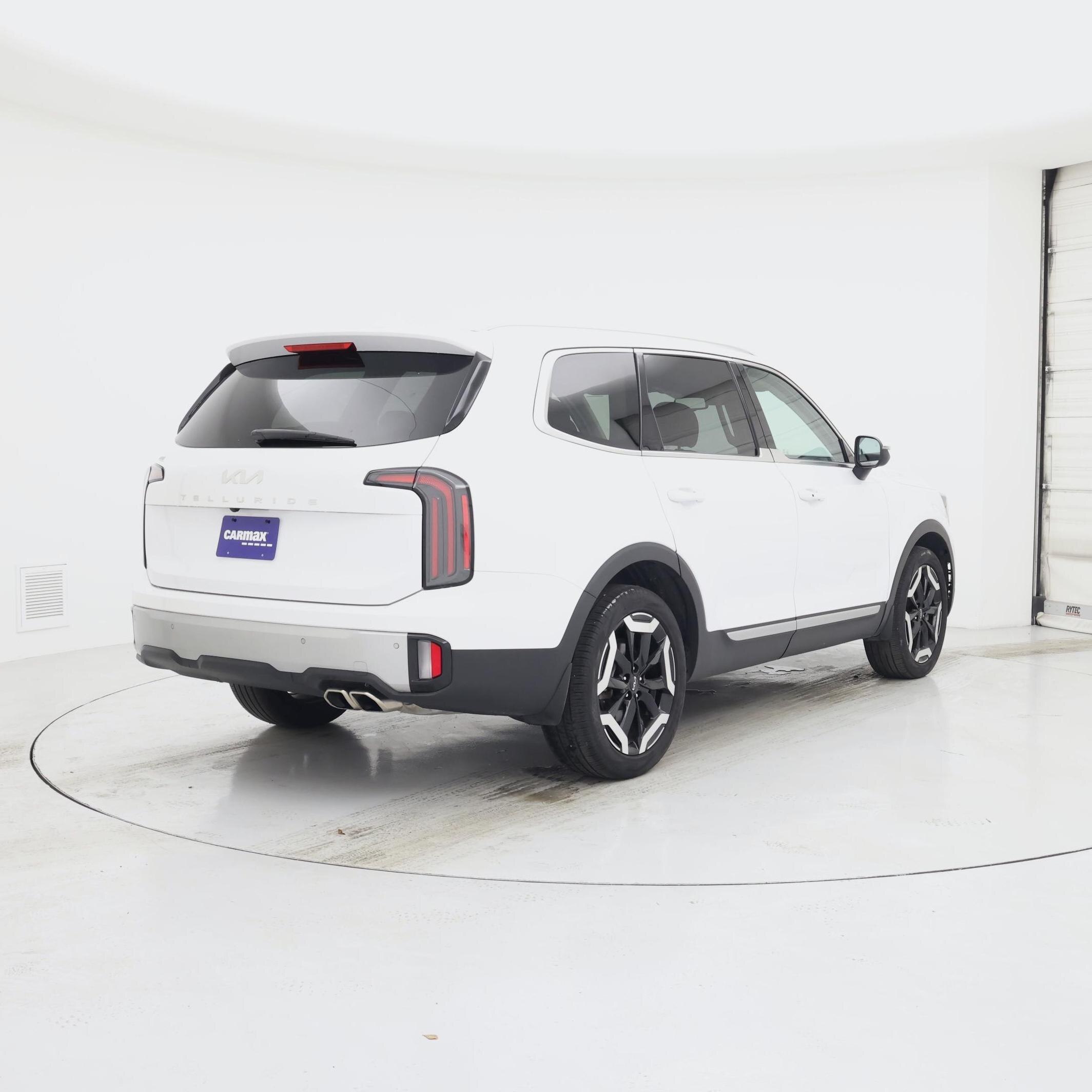 Thumbnail: 2023 Kia Telluride - 8