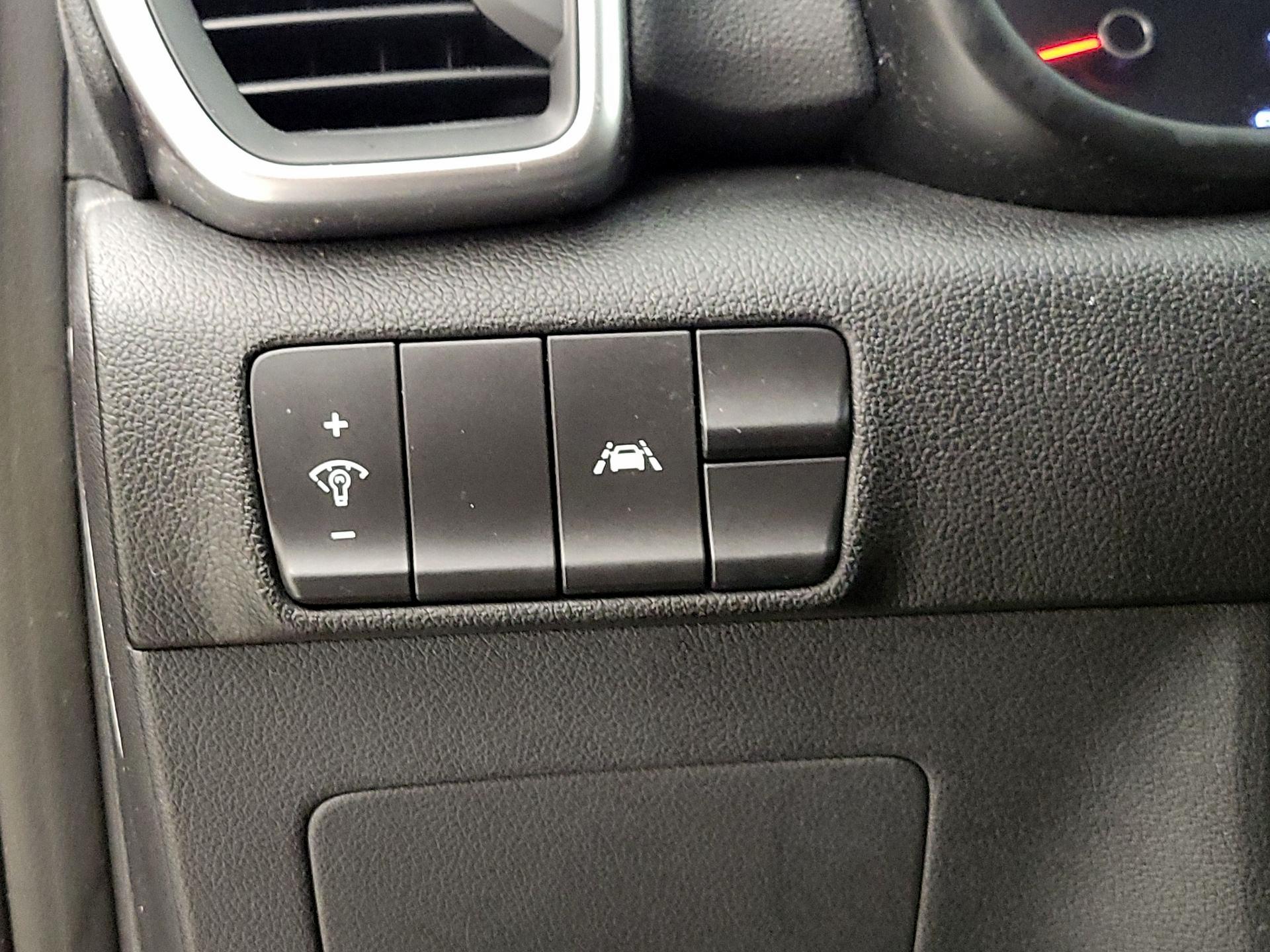 Thumbnail: 2021 Kia Sportage - 13