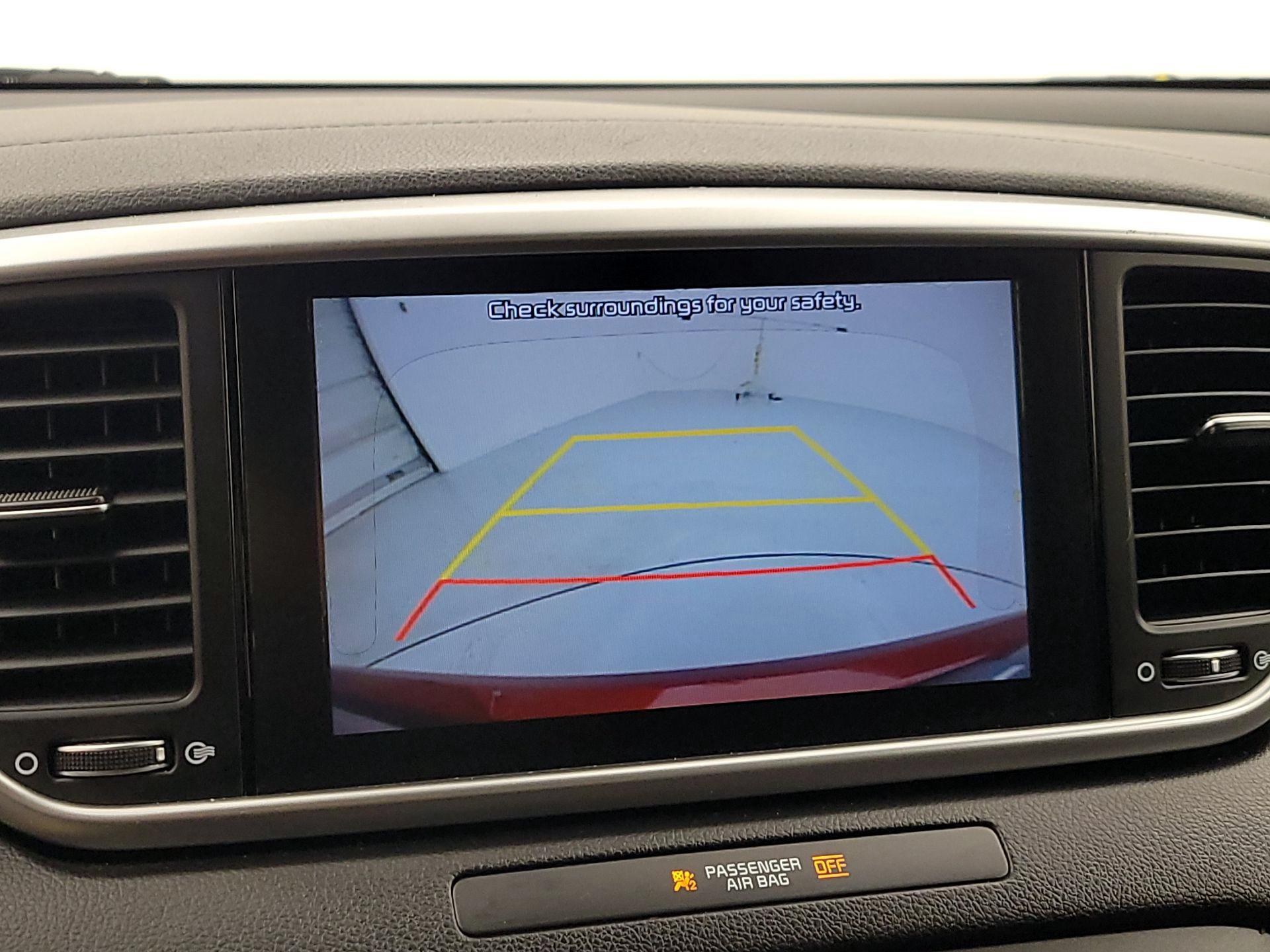 Thumbnail: 2021 Kia Sportage - 14