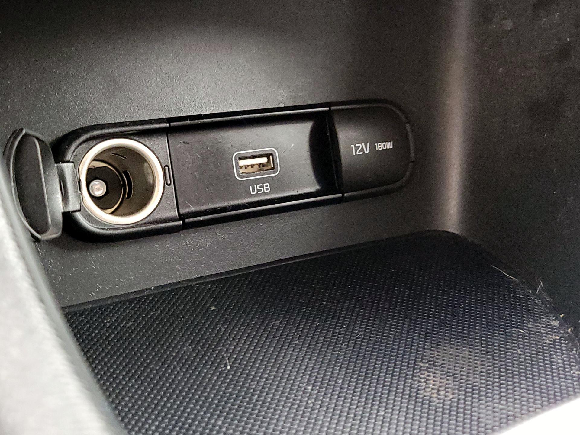 Thumbnail: 2021 Kia Sportage - 18