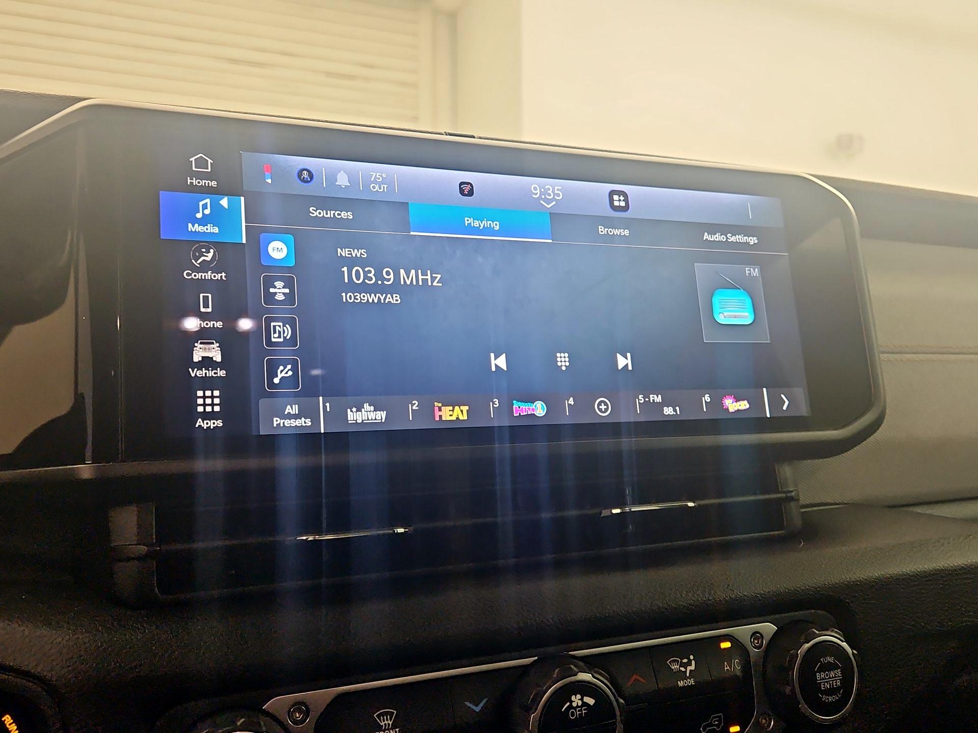 Thumbnail: 2024 Jeep Wrangler - 15